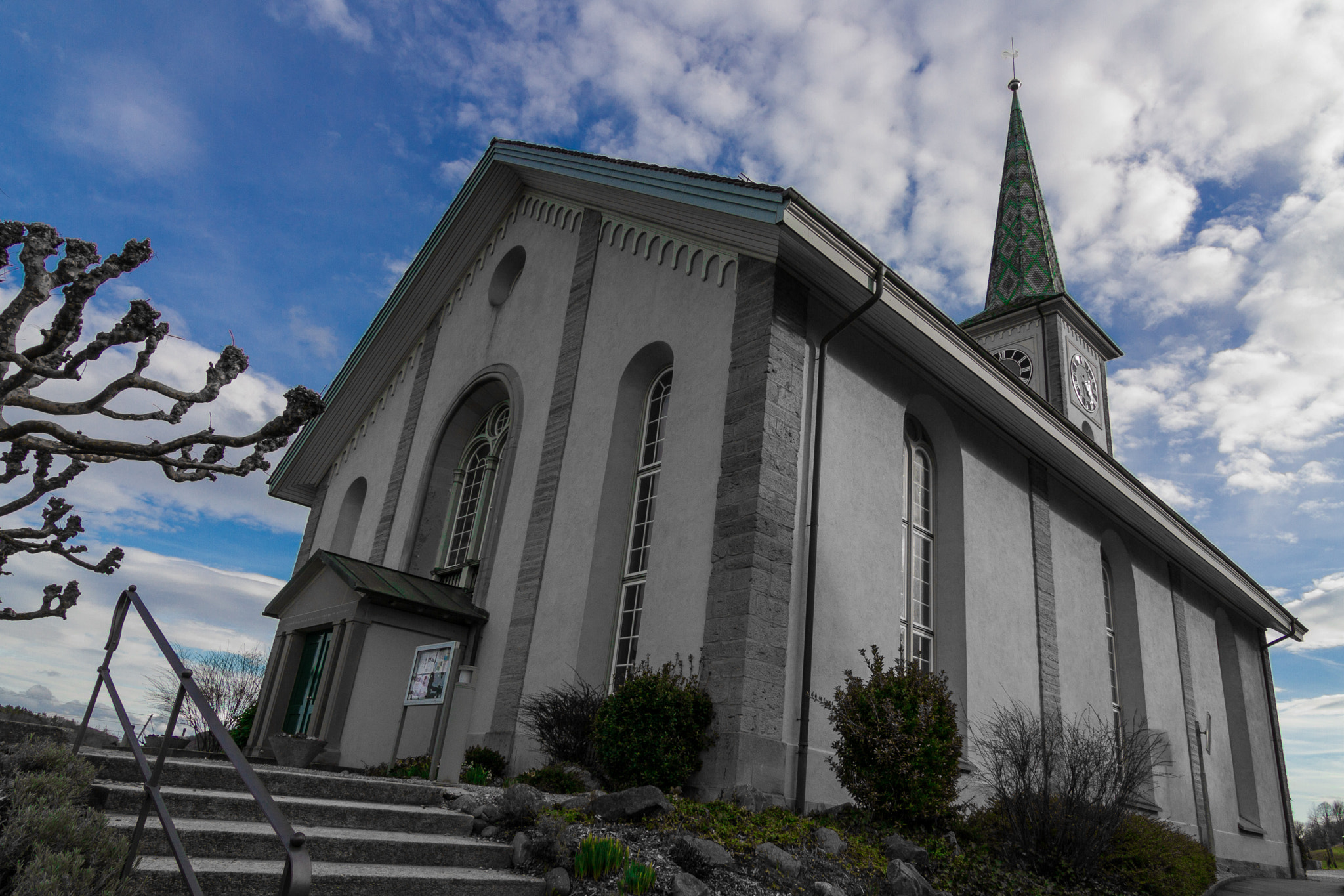 Canon EOS 7D + Tokina AT-X Pro 11-16mm F2.8 DX sample photo. Church in the blue sky photography