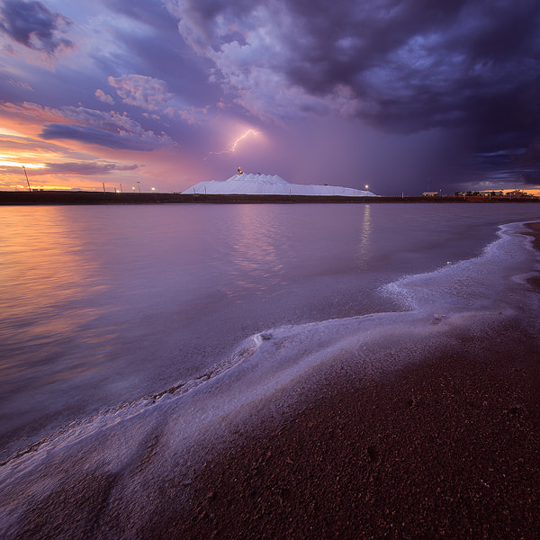 Canon EOS 6D + Canon EF 11-24mm F4L USM sample photo. Dampier salt lightning photography