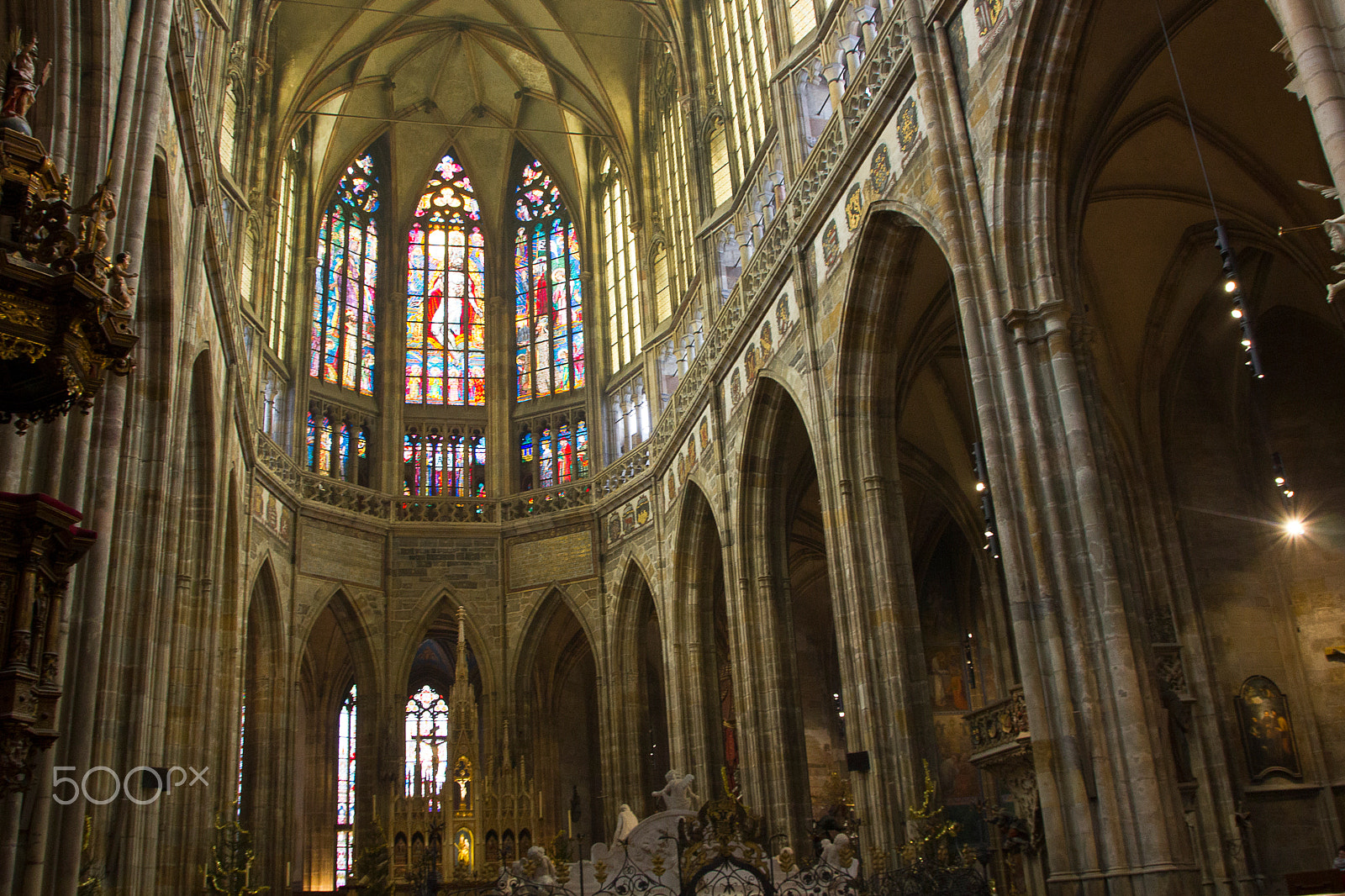 Sigma 18-250mm F3.5-6.3 DC OS HSM sample photo. Cathedral photography