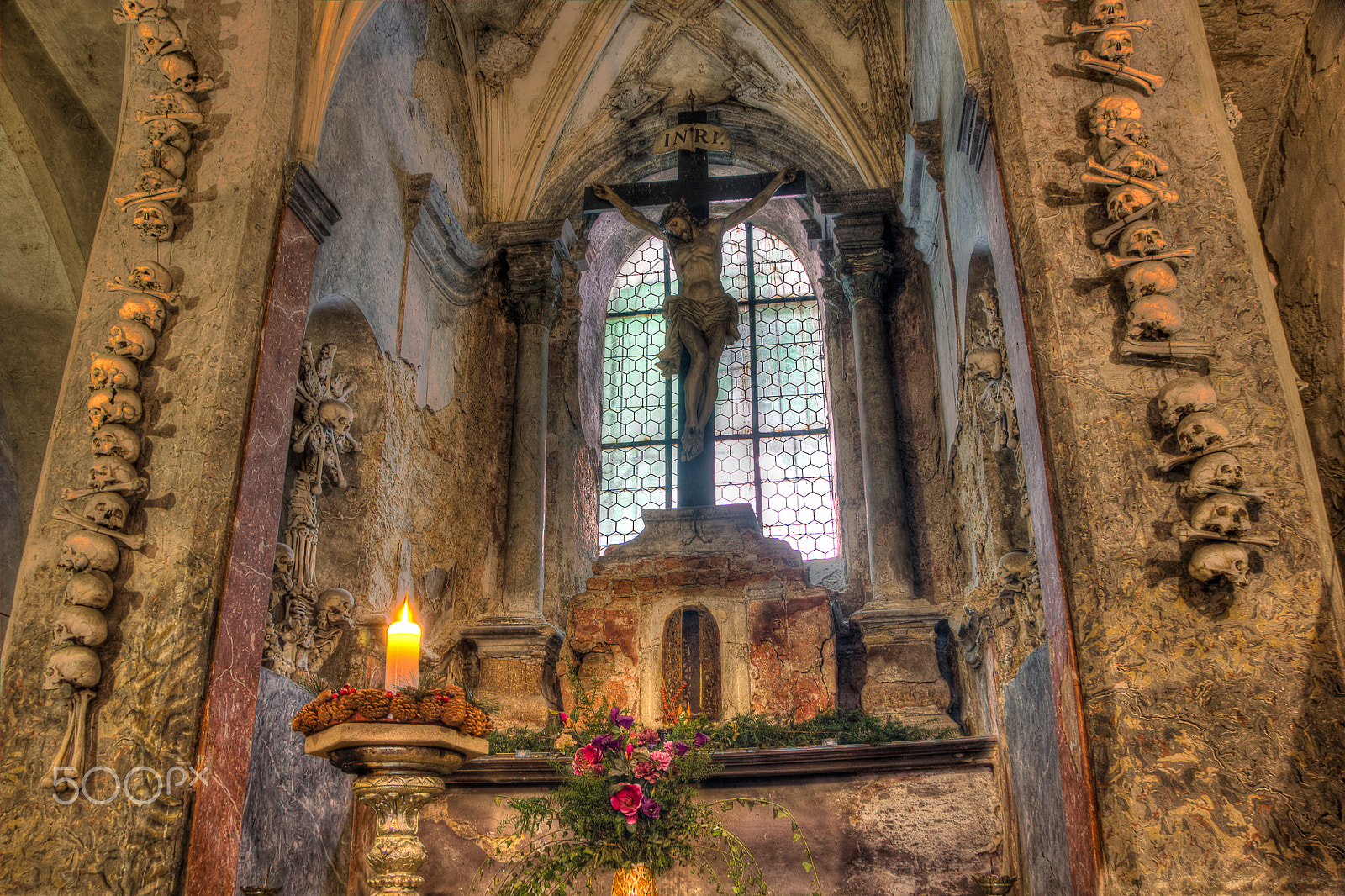 Sigma 18-250mm F3.5-6.3 DC OS HSM sample photo. Kutna hora photography