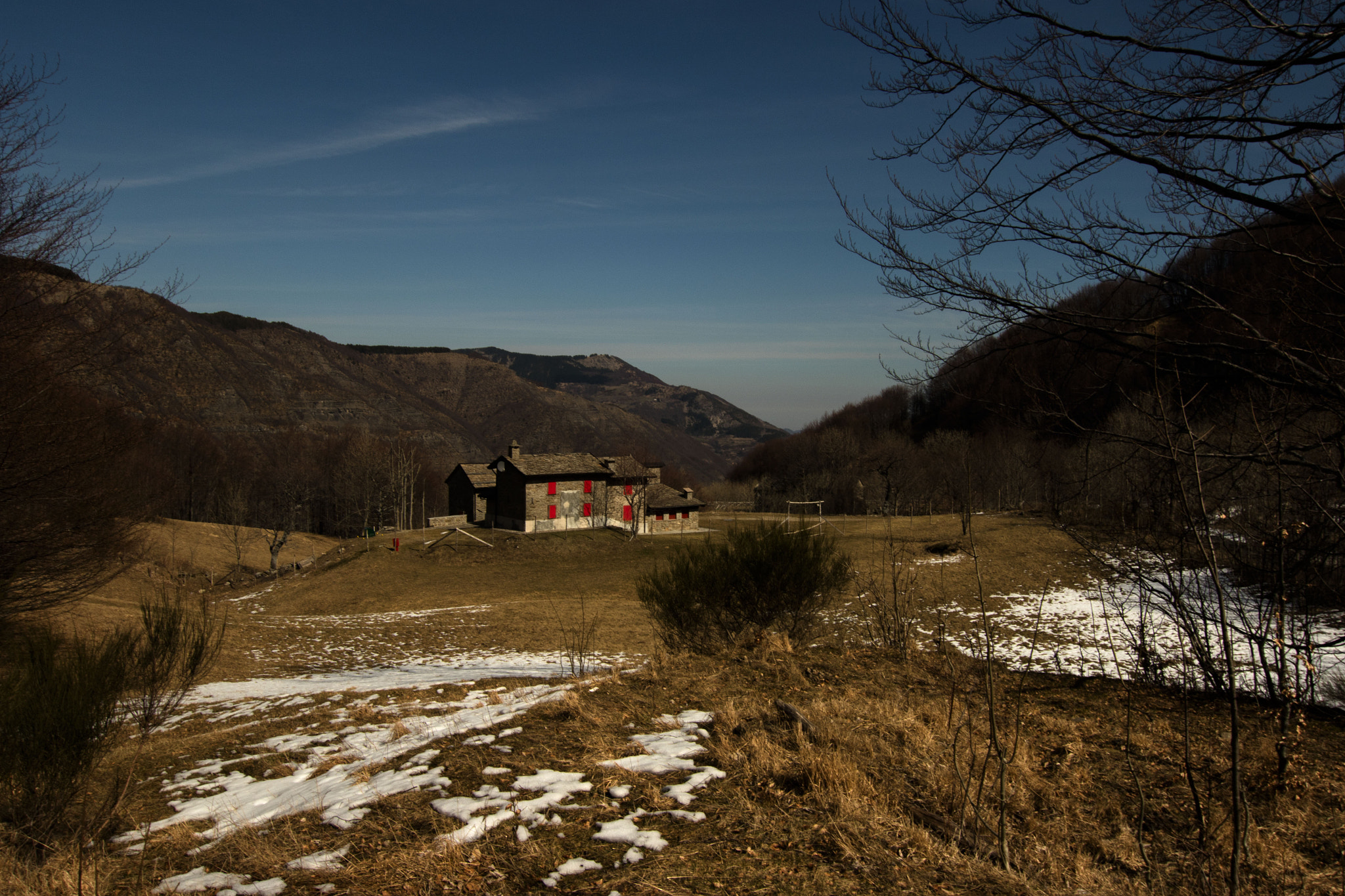 Sigma 10-20mm F3.5 EX DC HSM sample photo. Mountain hut taburri photography