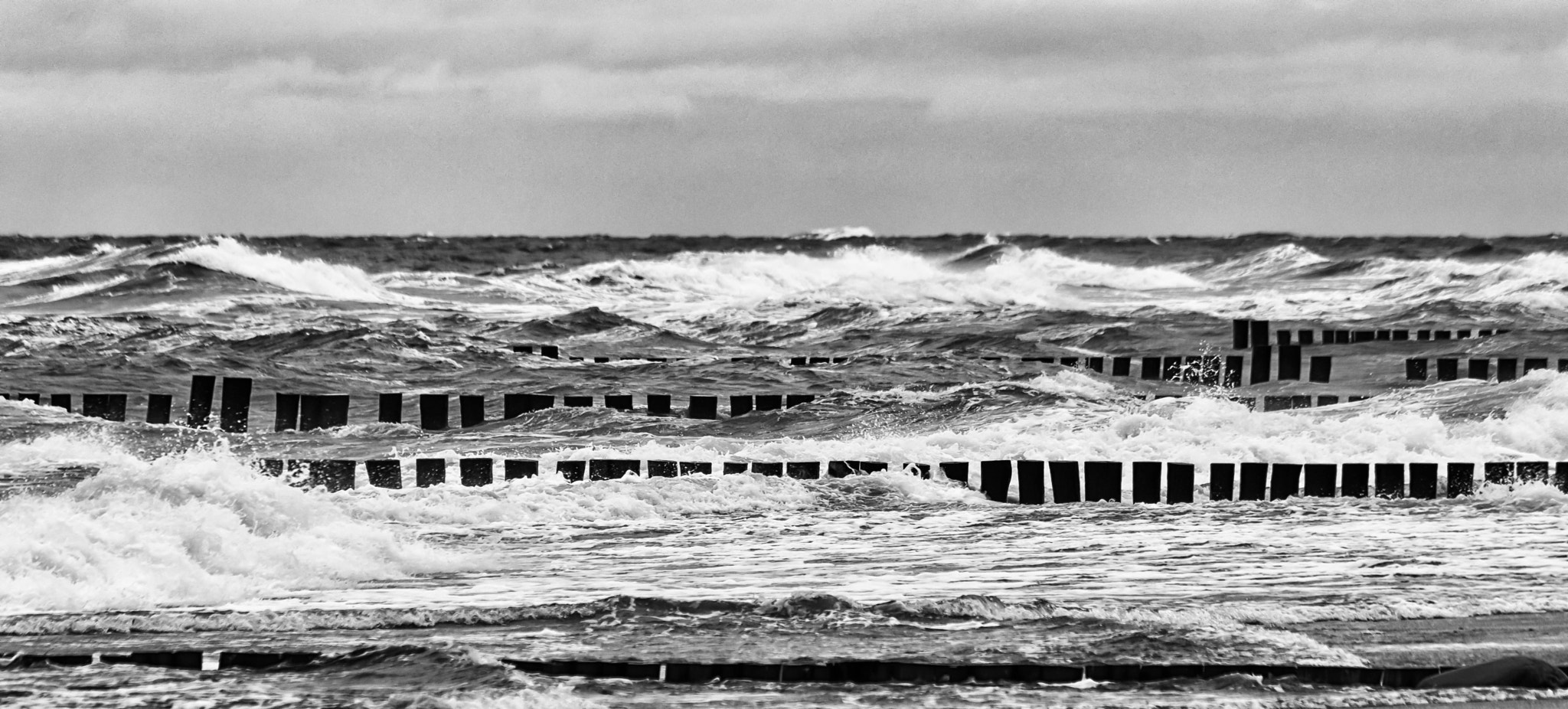 Canon EF-S 55-250mm F4-5.6 IS II sample photo. Storm photography