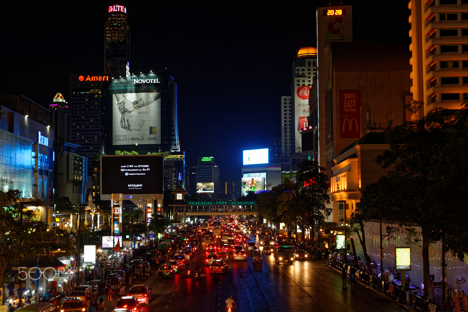 Nikon D700 sample photo. Bangkok by night photography
