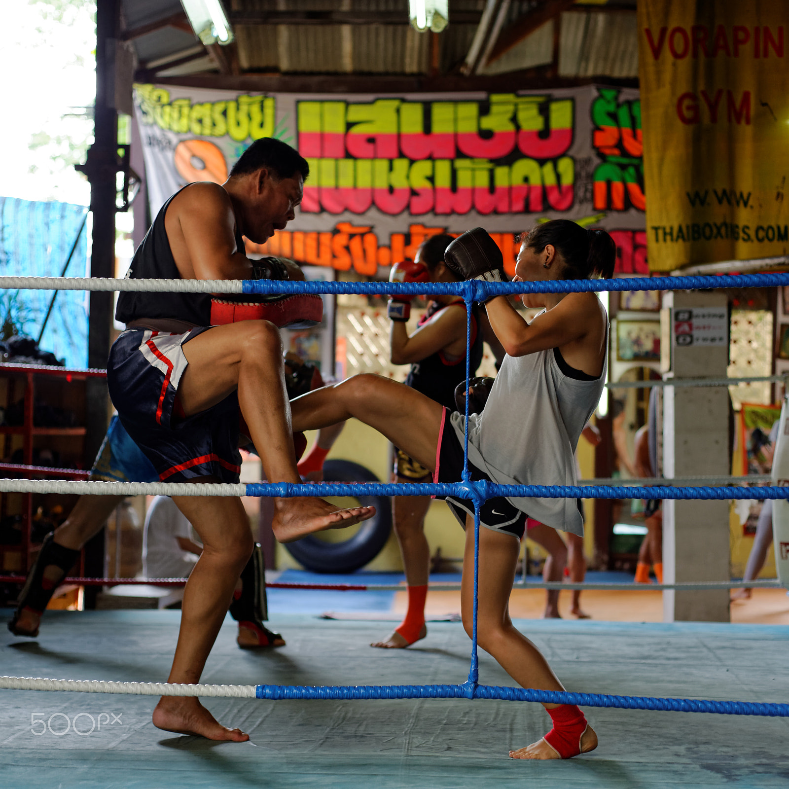 Nikon D700 + Nikon AF Nikkor 50mm F1.8D sample photo. Morning training photography
