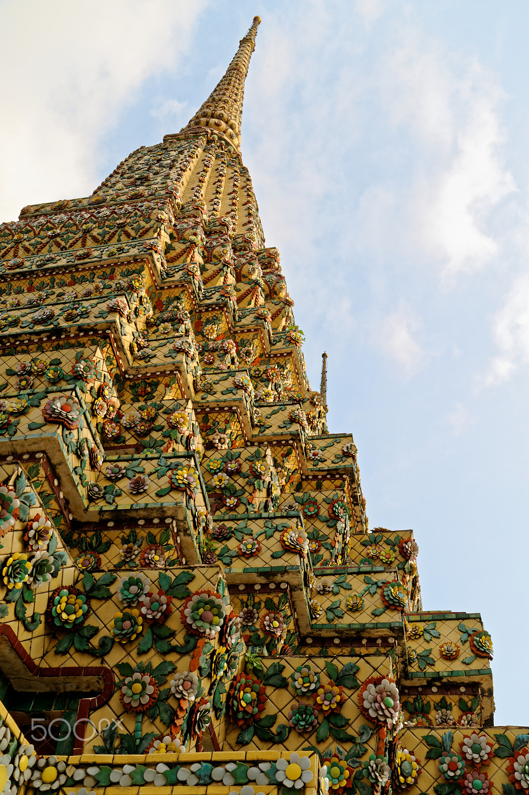 Nikon D700 sample photo. Wat pho tower photography