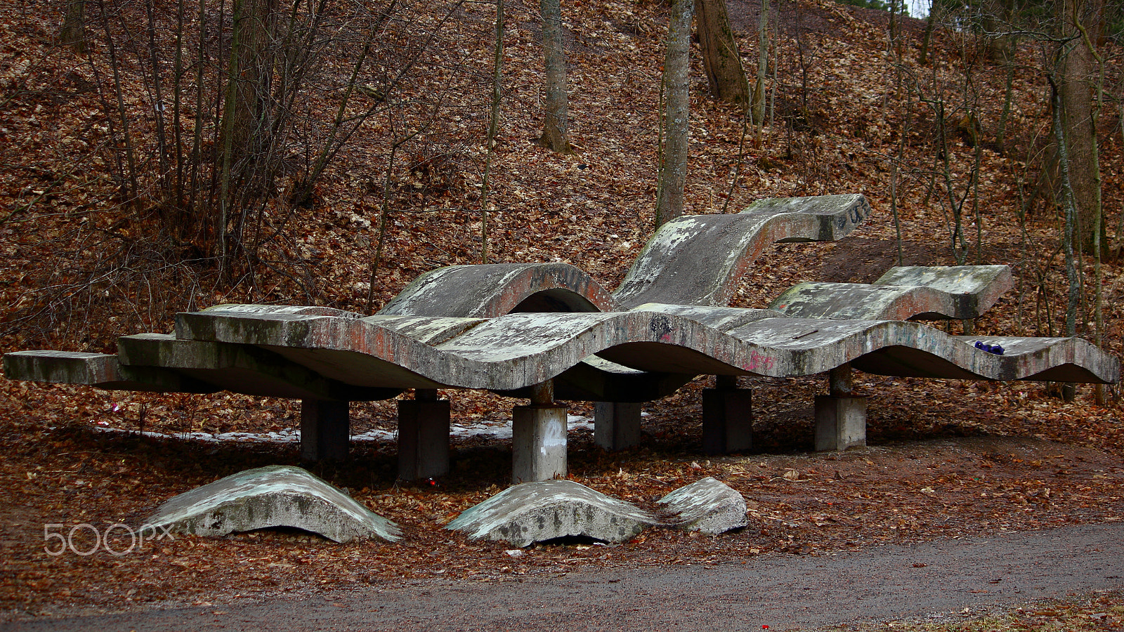 Canon EF-S 55-250mm F4-5.6 IS sample photo. Finnish roadside art photography