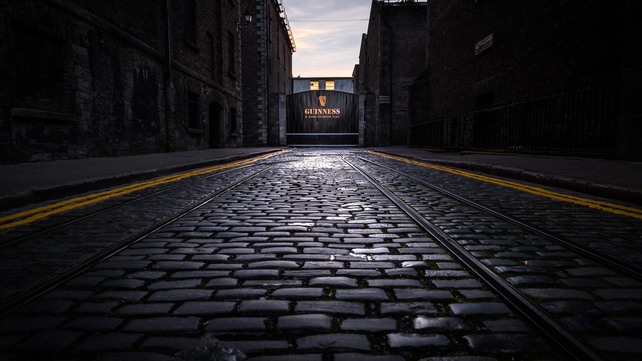 Fujifilm XF 14mm F2.8 R sample photo. Guinness storehouse gate - dublin, ireland - travel photography photography