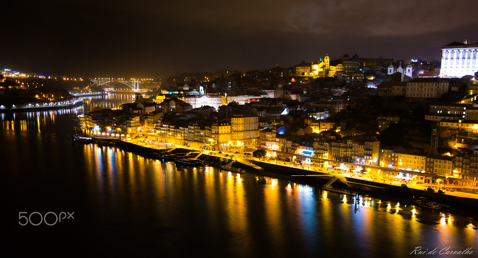 Samsung NX300M + Samsung NX 18-55mm F3.5-5.6 OIS sample photo. Porto by night photography