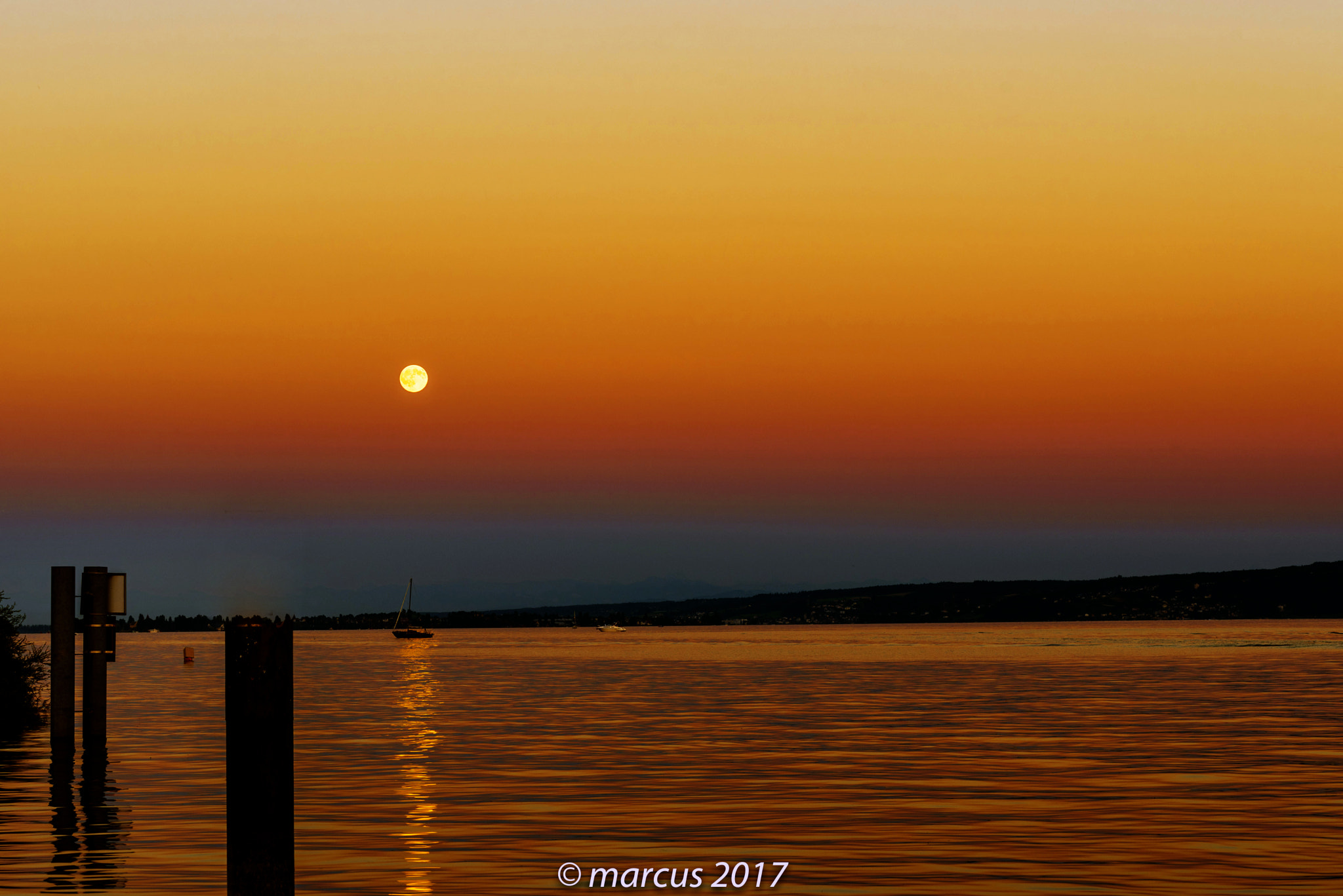 Nikon D750 sample photo. Sunset at a lake photography