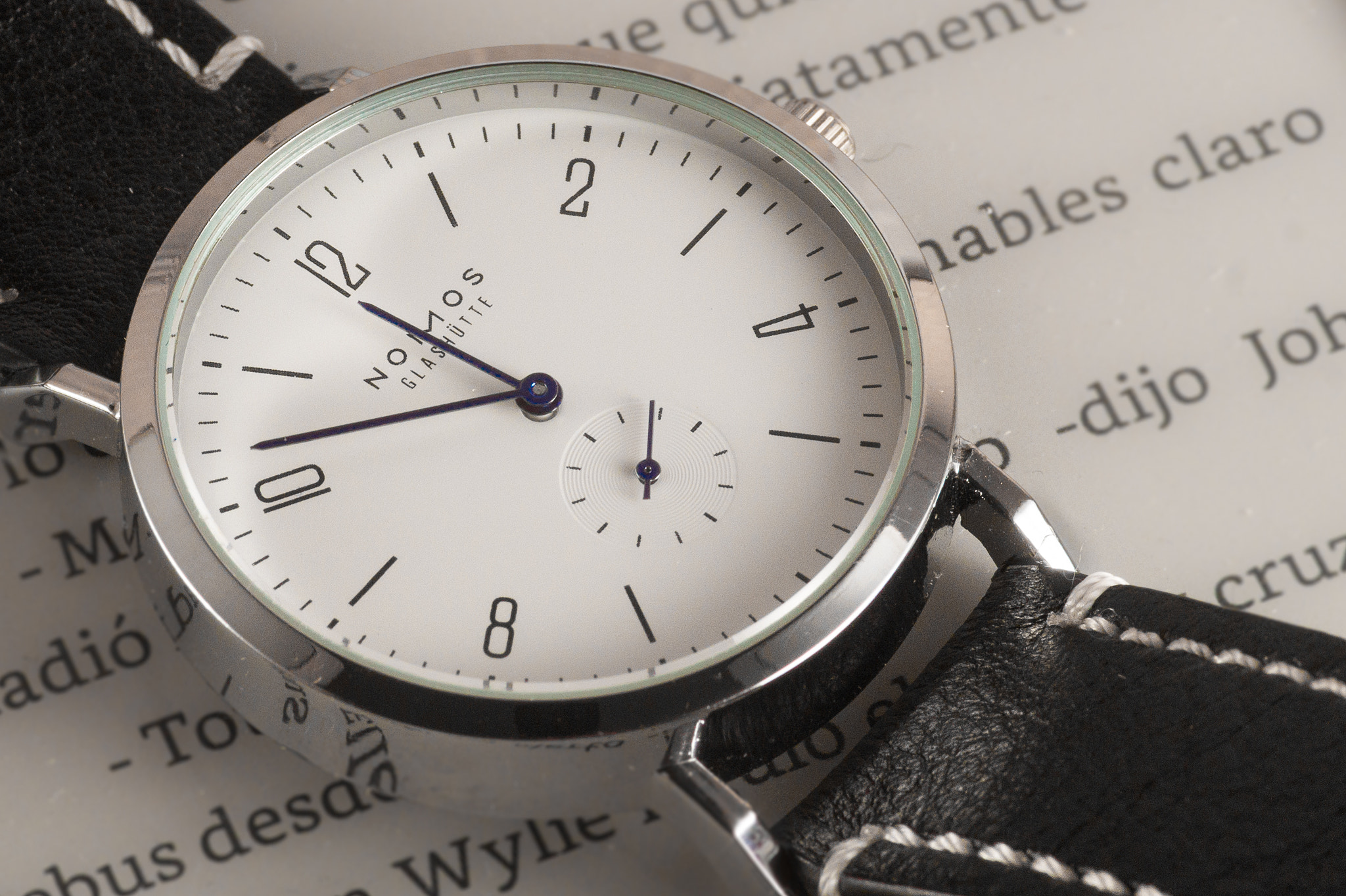 Sony Alpha DSLR-A550 + Sigma AF 105mm F2.8 EX [DG] Macro sample photo. Nomos photography
