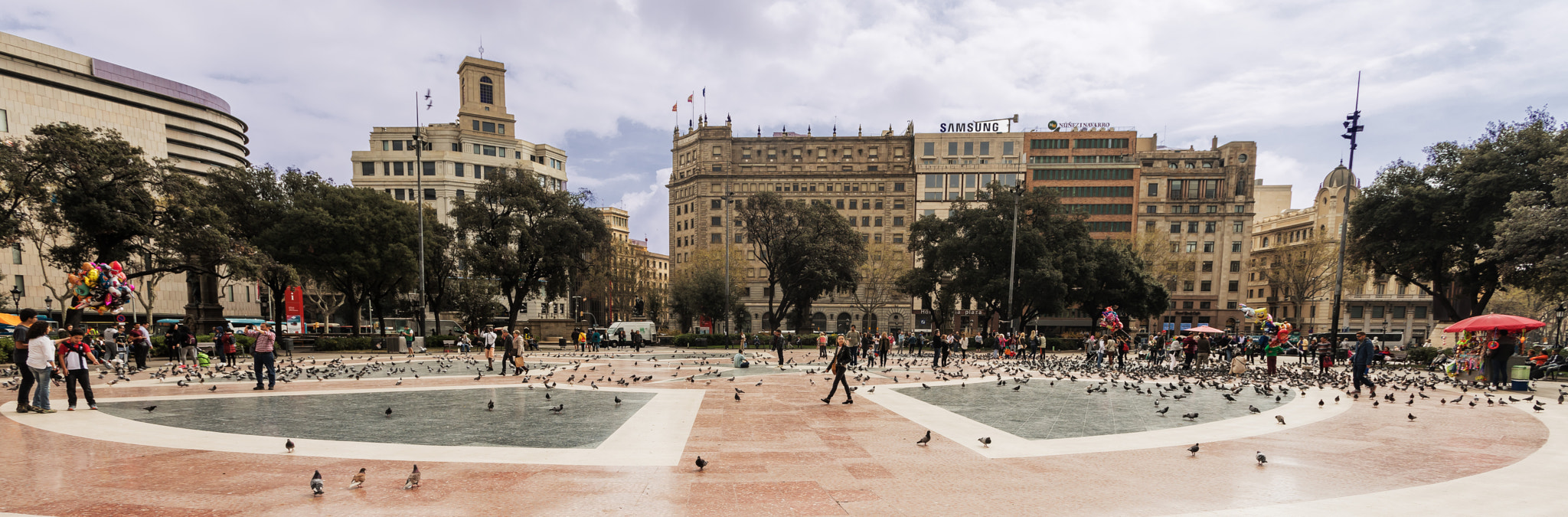 Canon EF 17-40mm F4L USM sample photo. Plaza catalunya barcelona photography