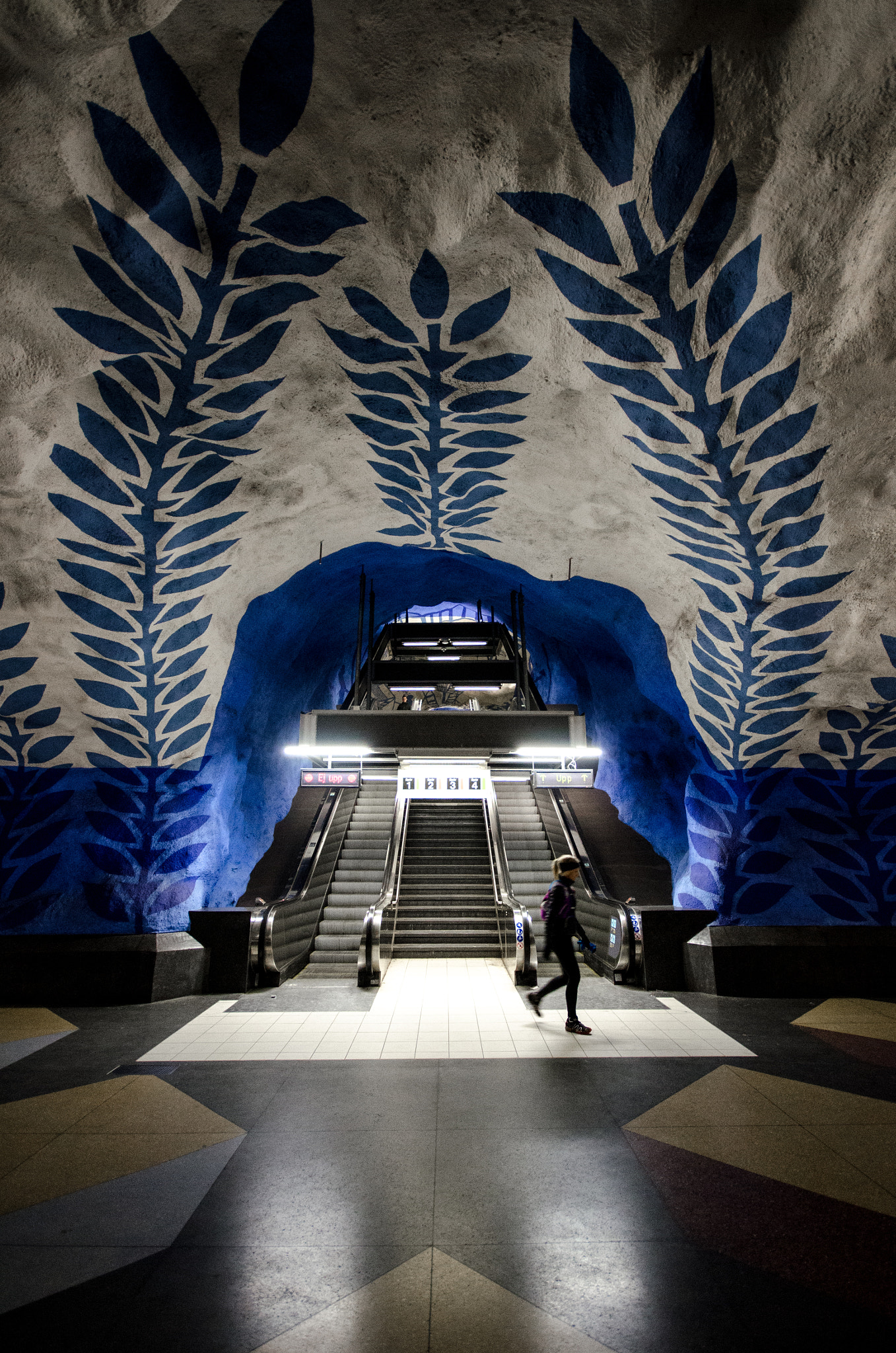 Sigma 10-20mm F4-5.6 EX DC HSM sample photo. Stockholm subways/ metrostations 17 photography