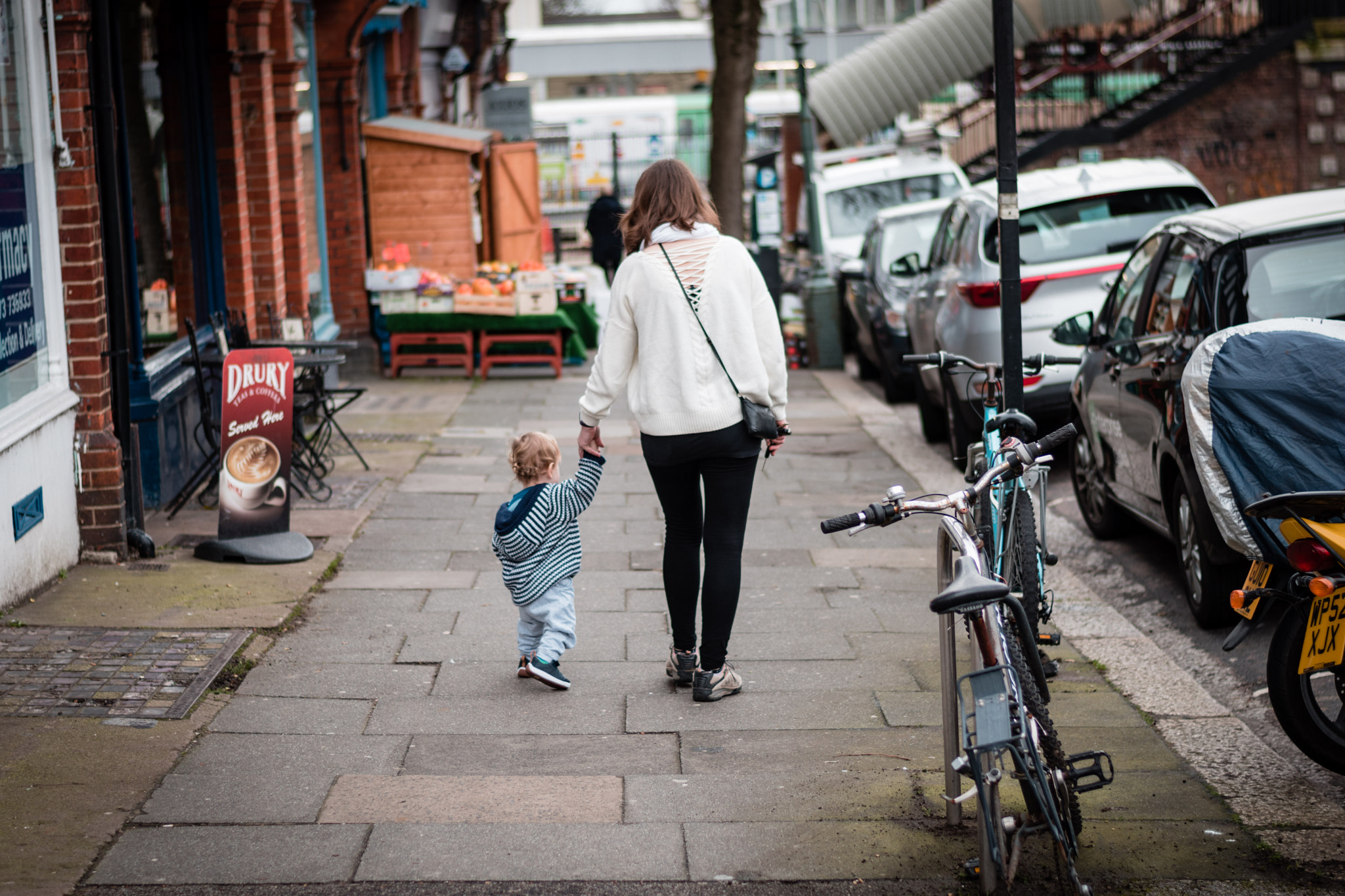 Nikon D5500 + Nikon AF-S Nikkor 50mm F1.8G sample photo. Family photography