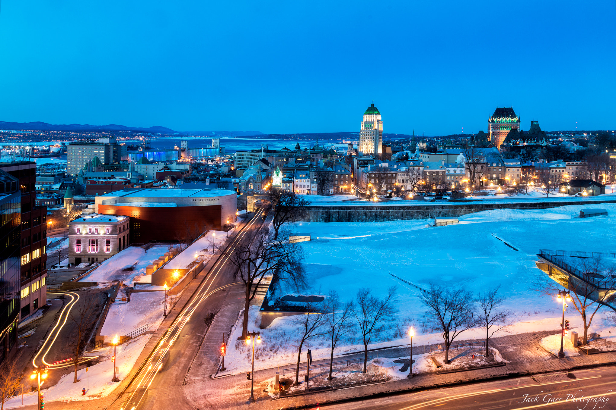 Canon EOS 5DS + Canon EF 24-105mm F4L IS USM sample photo. Québec city  saint lawrence river blue hour photography