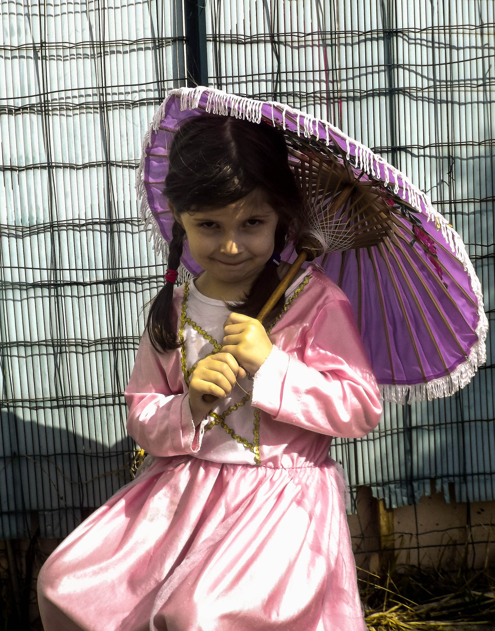 Fujifilm FinePix S4600 sample photo. Aileen et ombrelle photography
