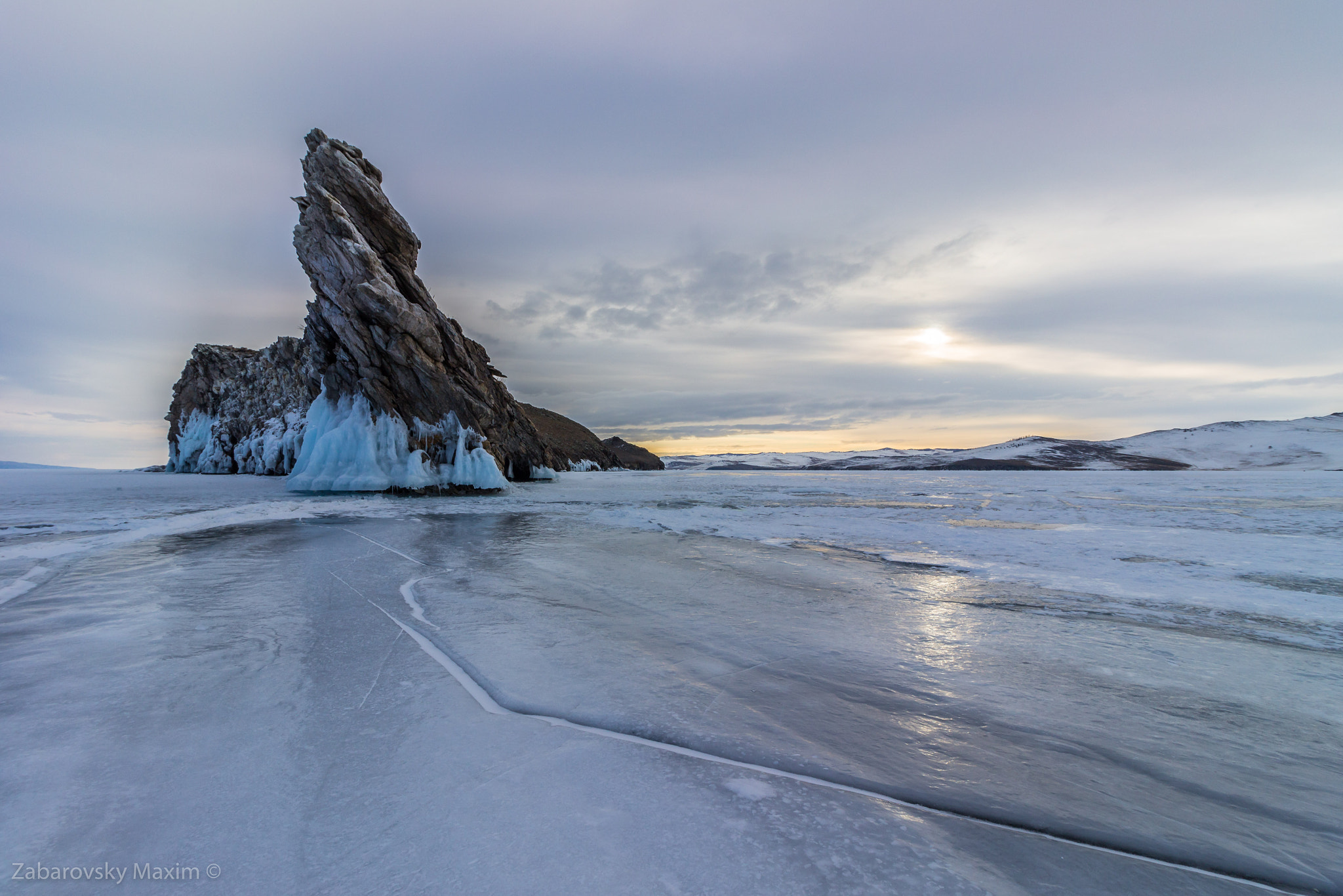 Canon EOS 100D (EOS Rebel SL1 / EOS Kiss X7) sample photo. Ogoi island on baikal lake in the morning. photography
