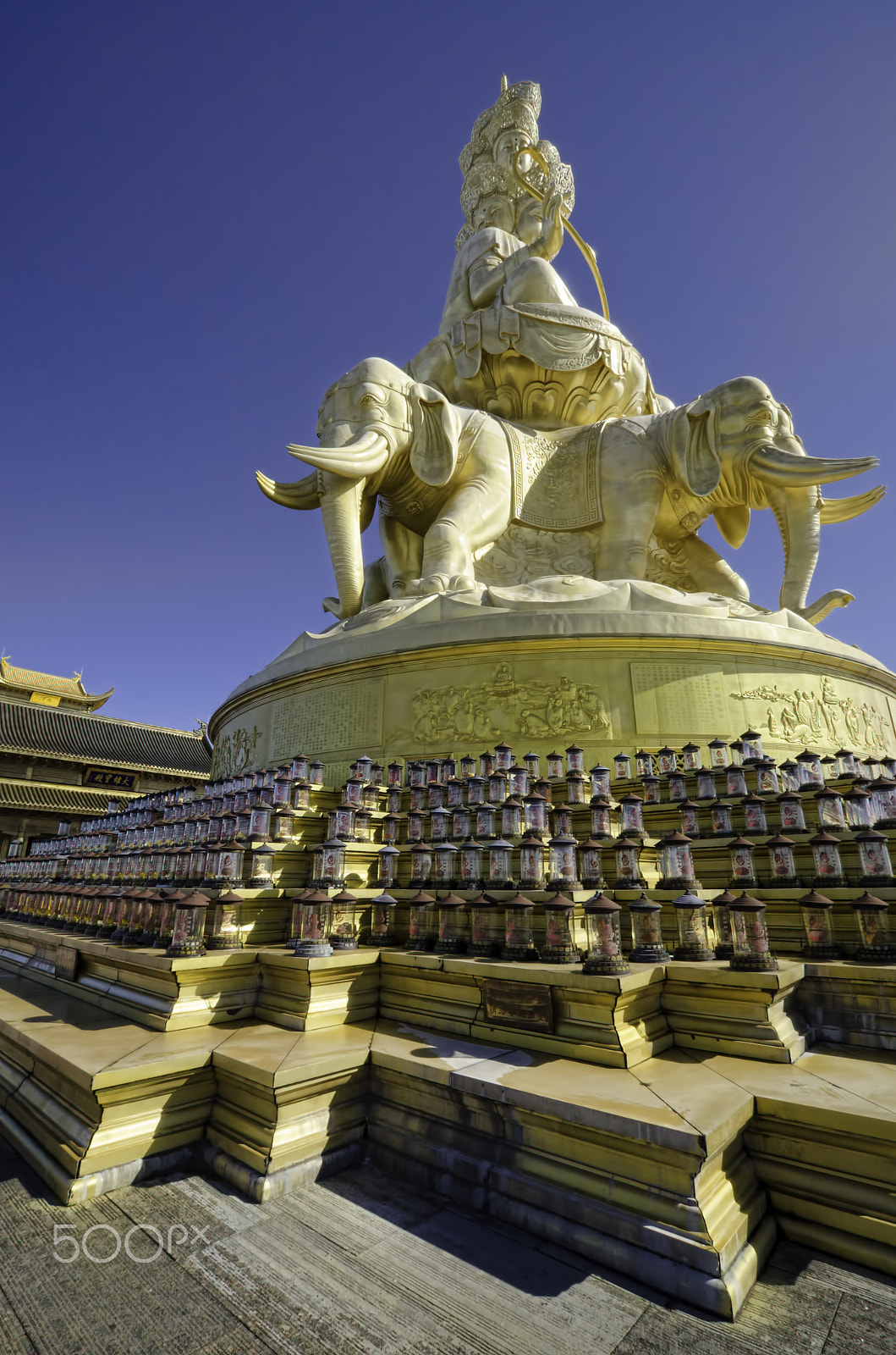 Nikon D7000 + Sigma 10-20mm F3.5 EX DC HSM sample photo. Golden buddha emeishan photography