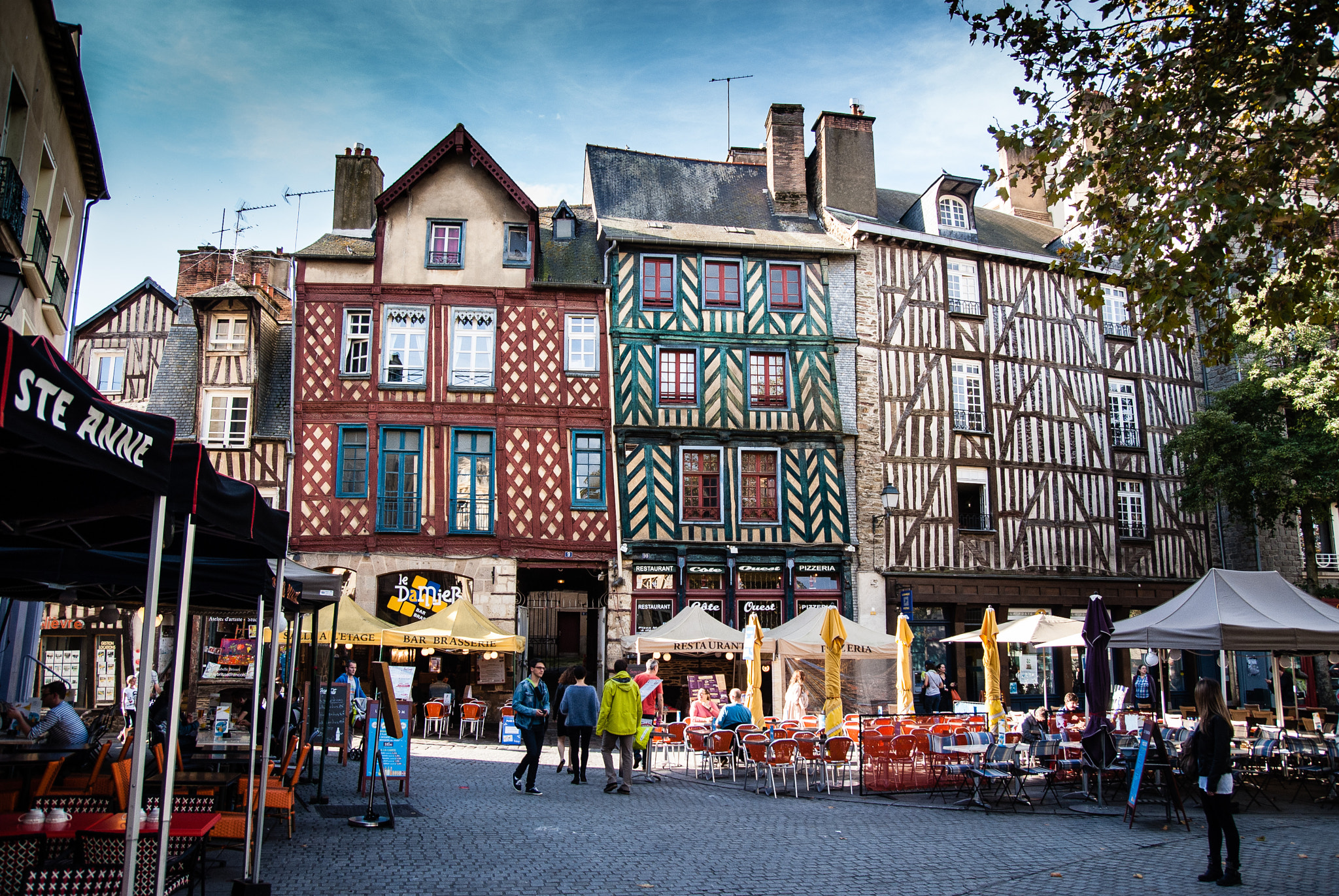 Sony Alpha DSLR-A300 sample photo. Place sainte-anne photography