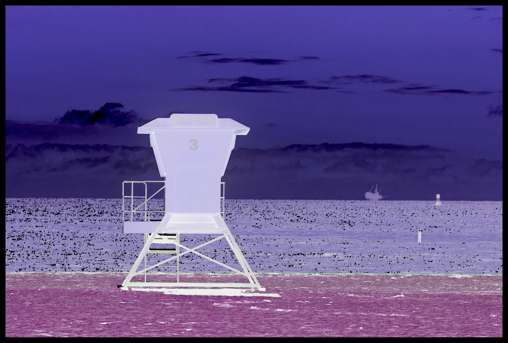 Nikon AF-S Nikkor 70-200mm F4G ED VR sample photo. Blue hour photography