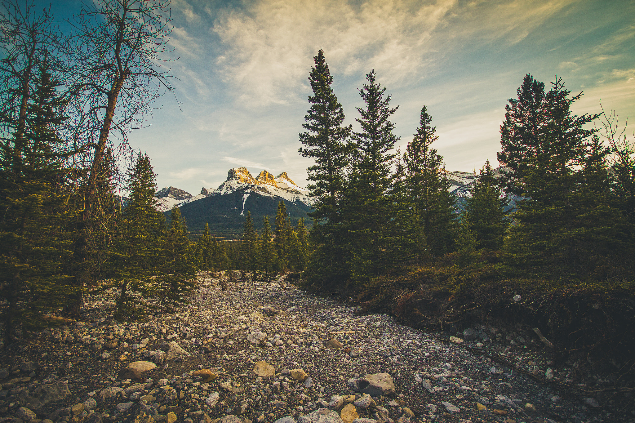 Canon EOS 60D + Sigma 10-20mm F4-5.6 EX DC HSM sample photo. Ancient river photography