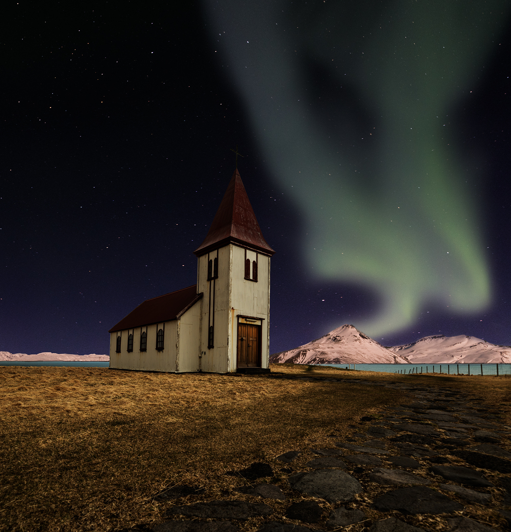 Samyang 14mm F2.8 ED AS IF UMC sample photo. Midnight aurora photography