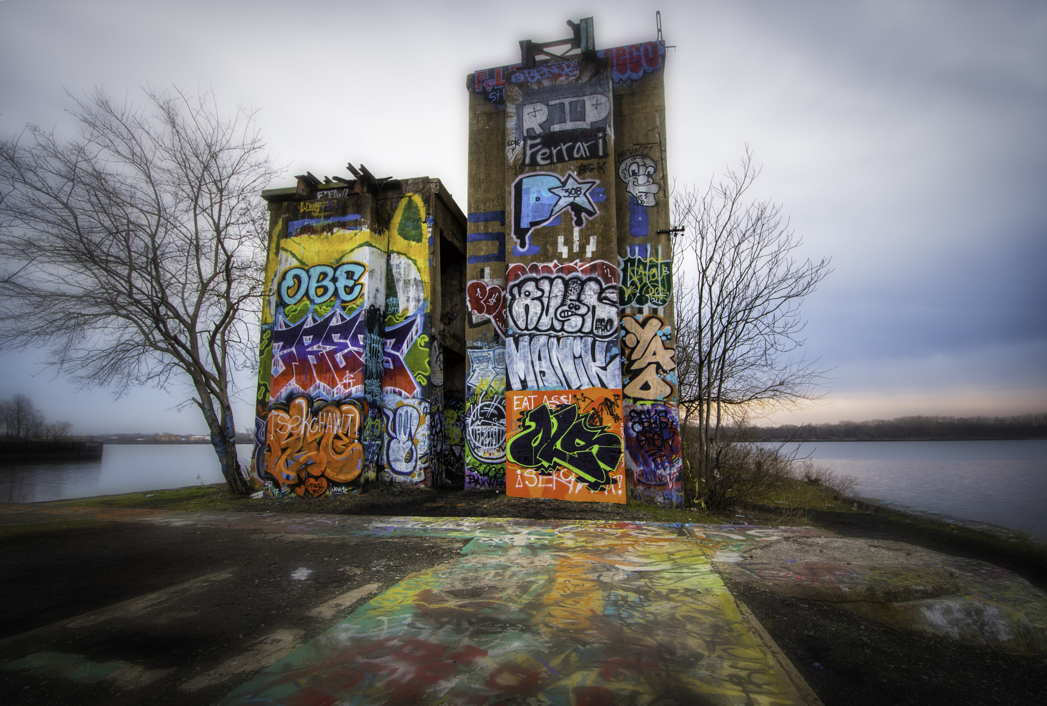 Nikon D5500 sample photo. Graffiti pier photography