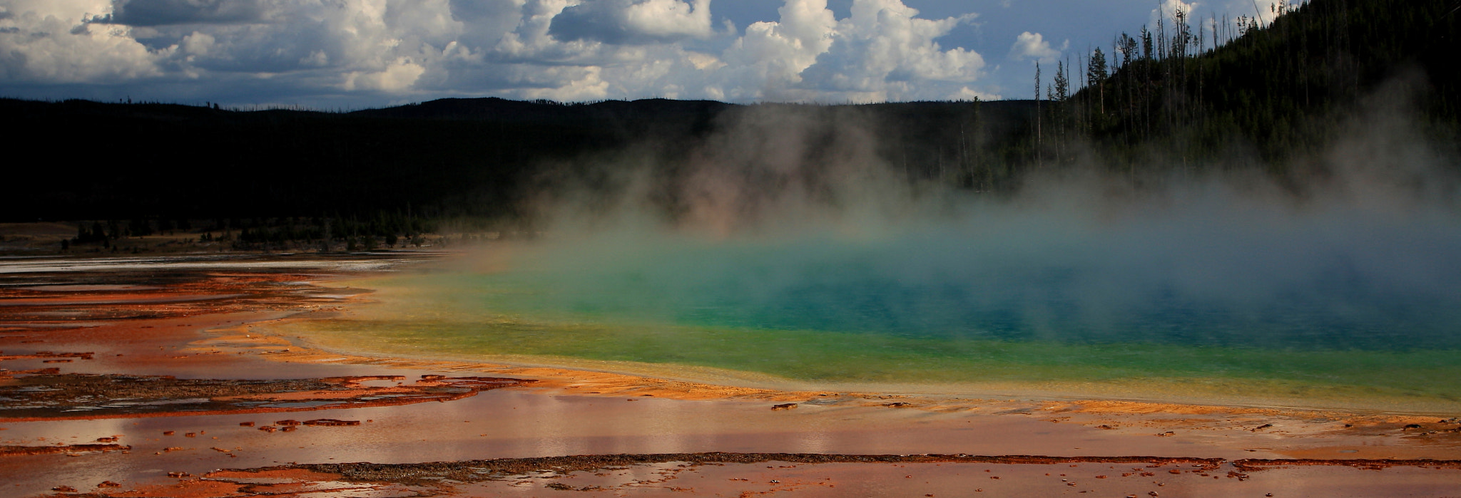 Canon EOS 1000D (EOS Digital Rebel XS / EOS Kiss F) + Canon EF-S 18-55mm F3.5-5.6 IS sample photo. Grand prismatic spring photography