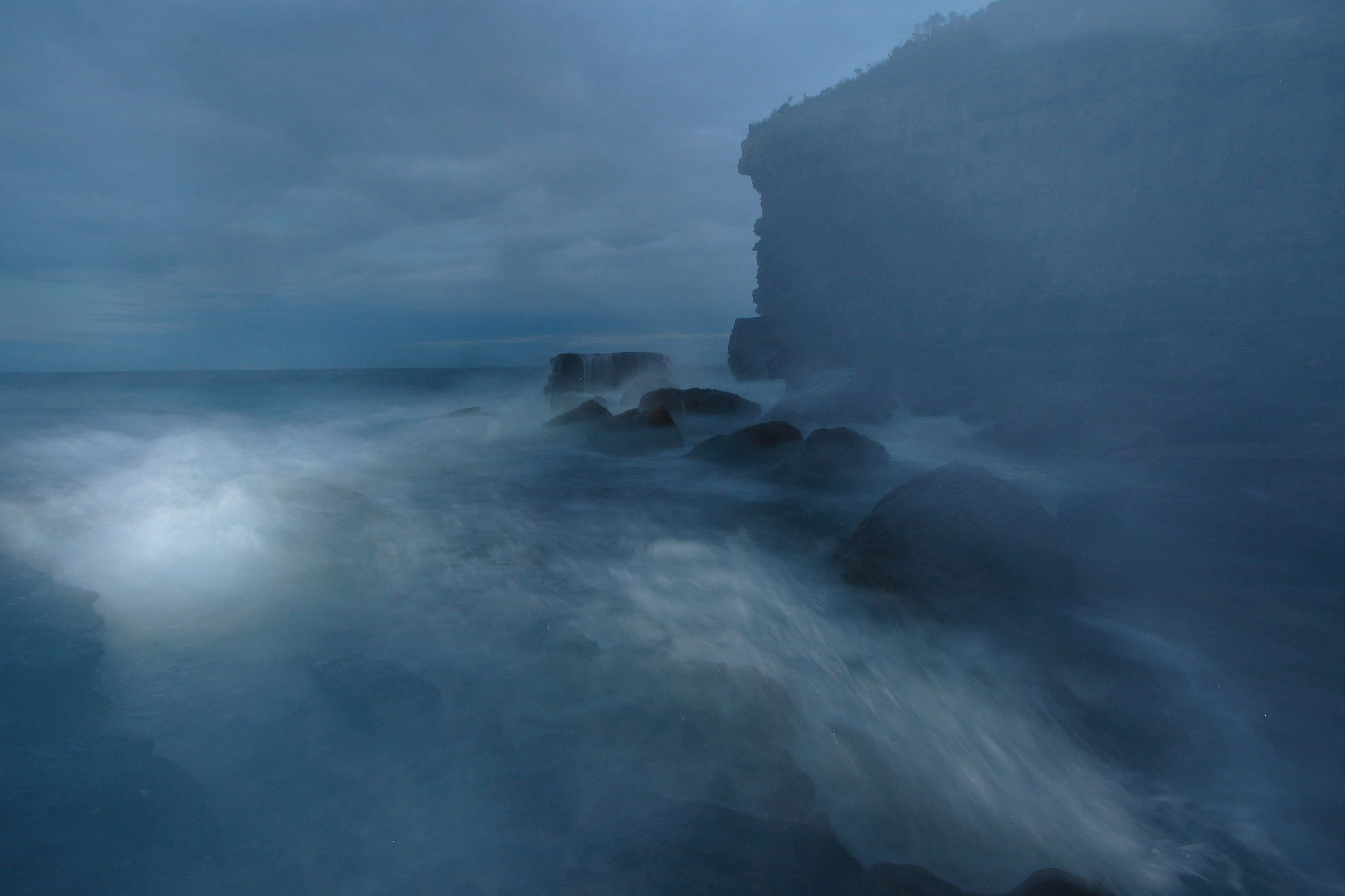 Canon EF-S 10-22mm F3.5-4.5 USM sample photo. Rogue waves make the best pics photography