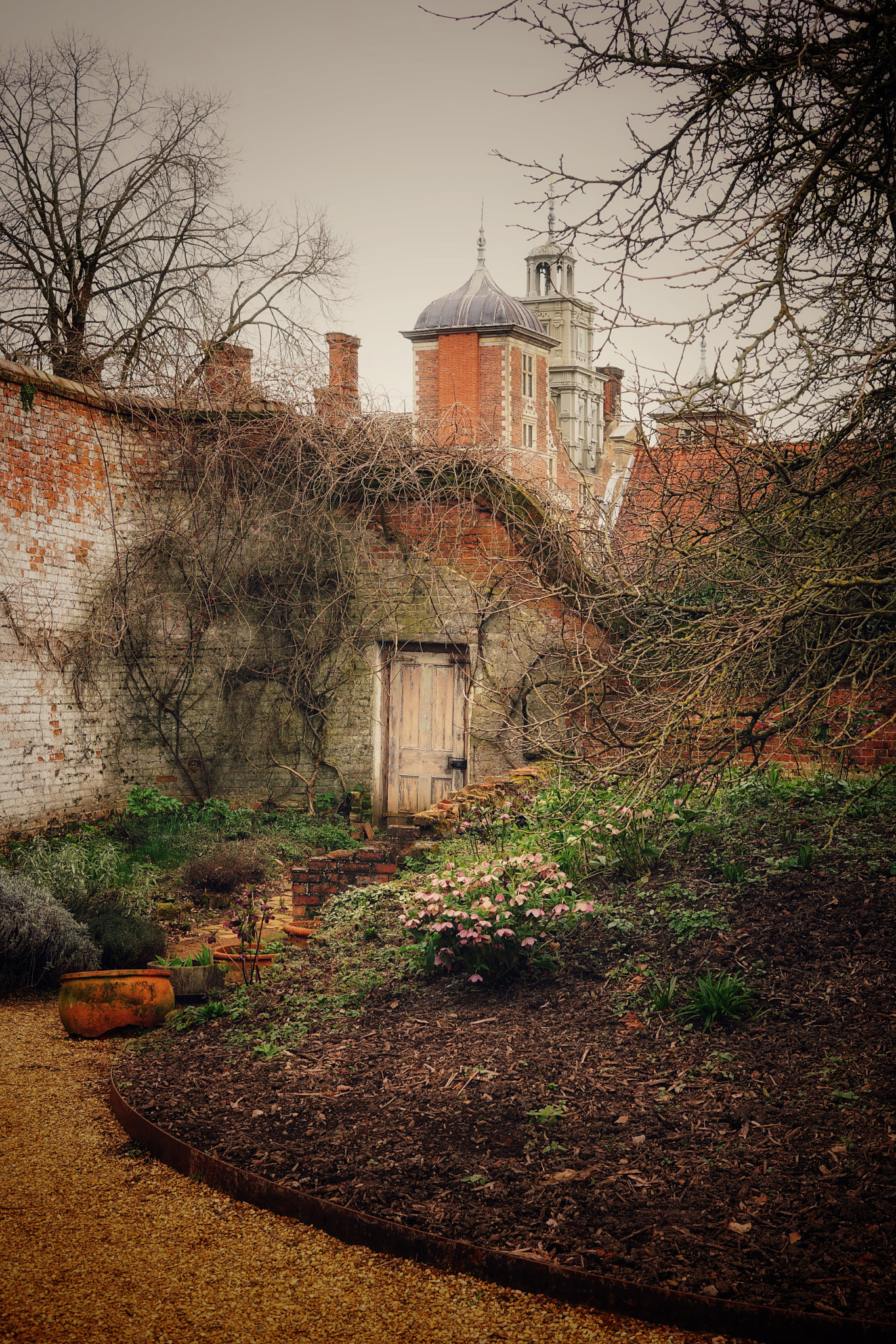 Sony a6300 + Sigma 30mm F1.4 DC DN | C sample photo. Blickling photography