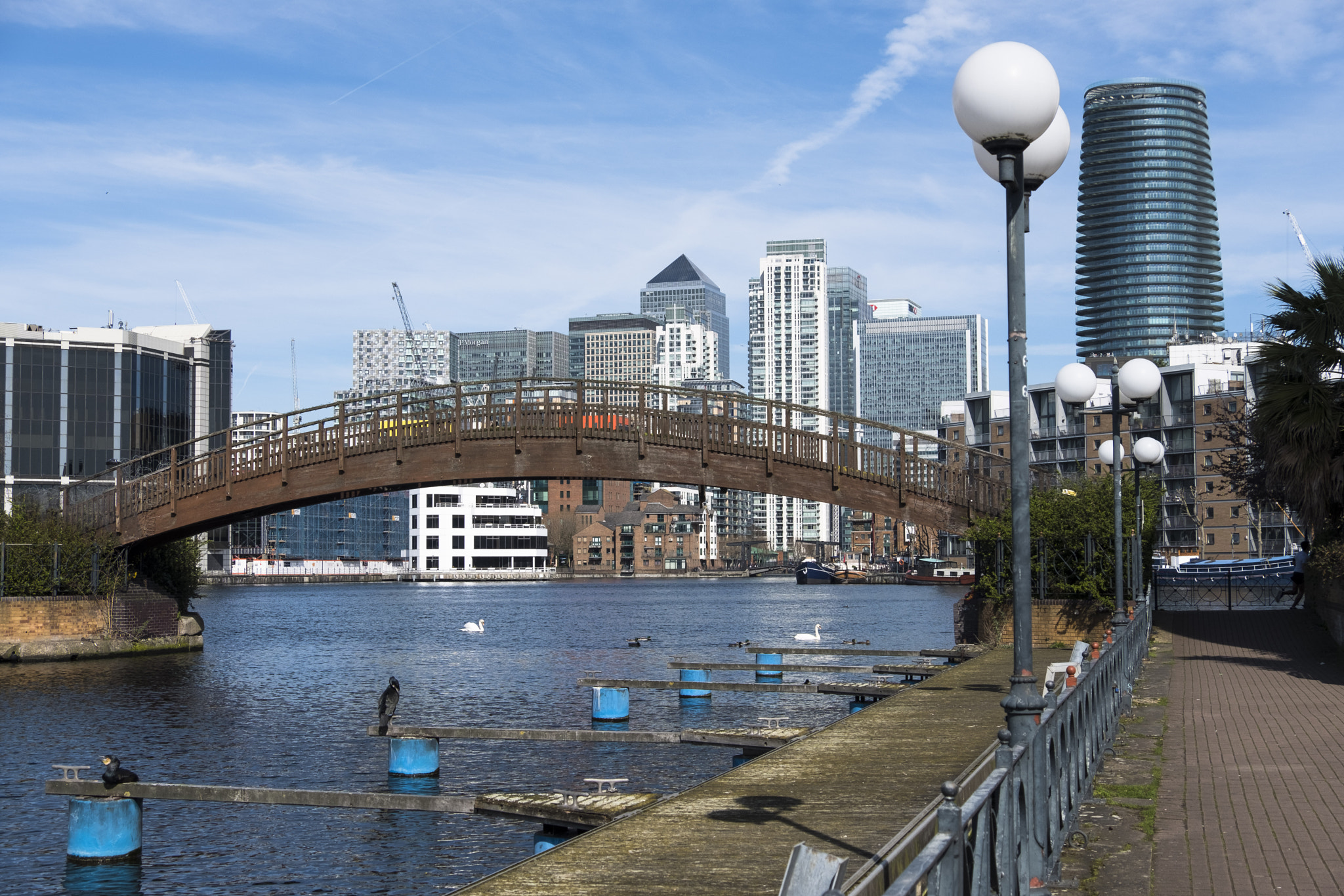 Fujifilm X-T2 + Fujifilm XF 18-135mm F3.5-5.6 R LM OIS WR sample photo. Millwall outer dock photography