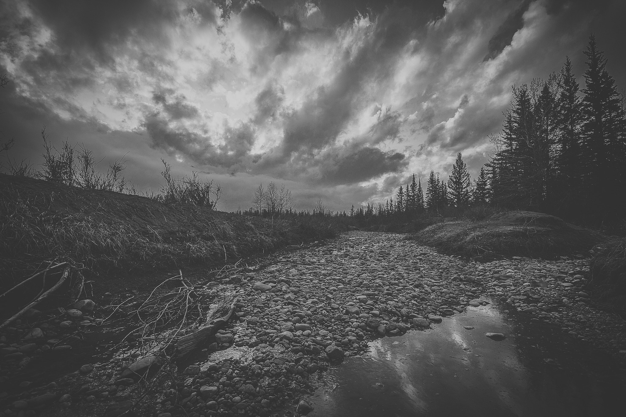 Canon EOS 60D + Sigma 10-20mm F4-5.6 EX DC HSM sample photo. The grey days photography