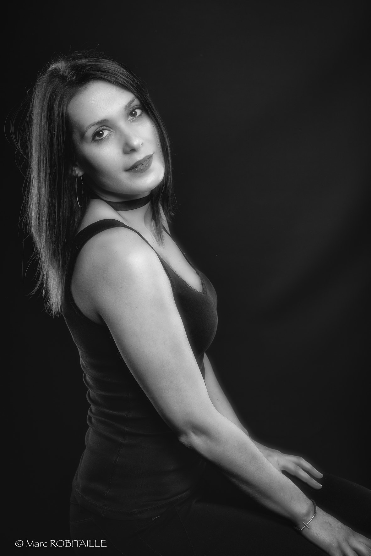 Nikon D810 + Sigma 50mm F1.4 DG HSM Art sample photo. Lola photography