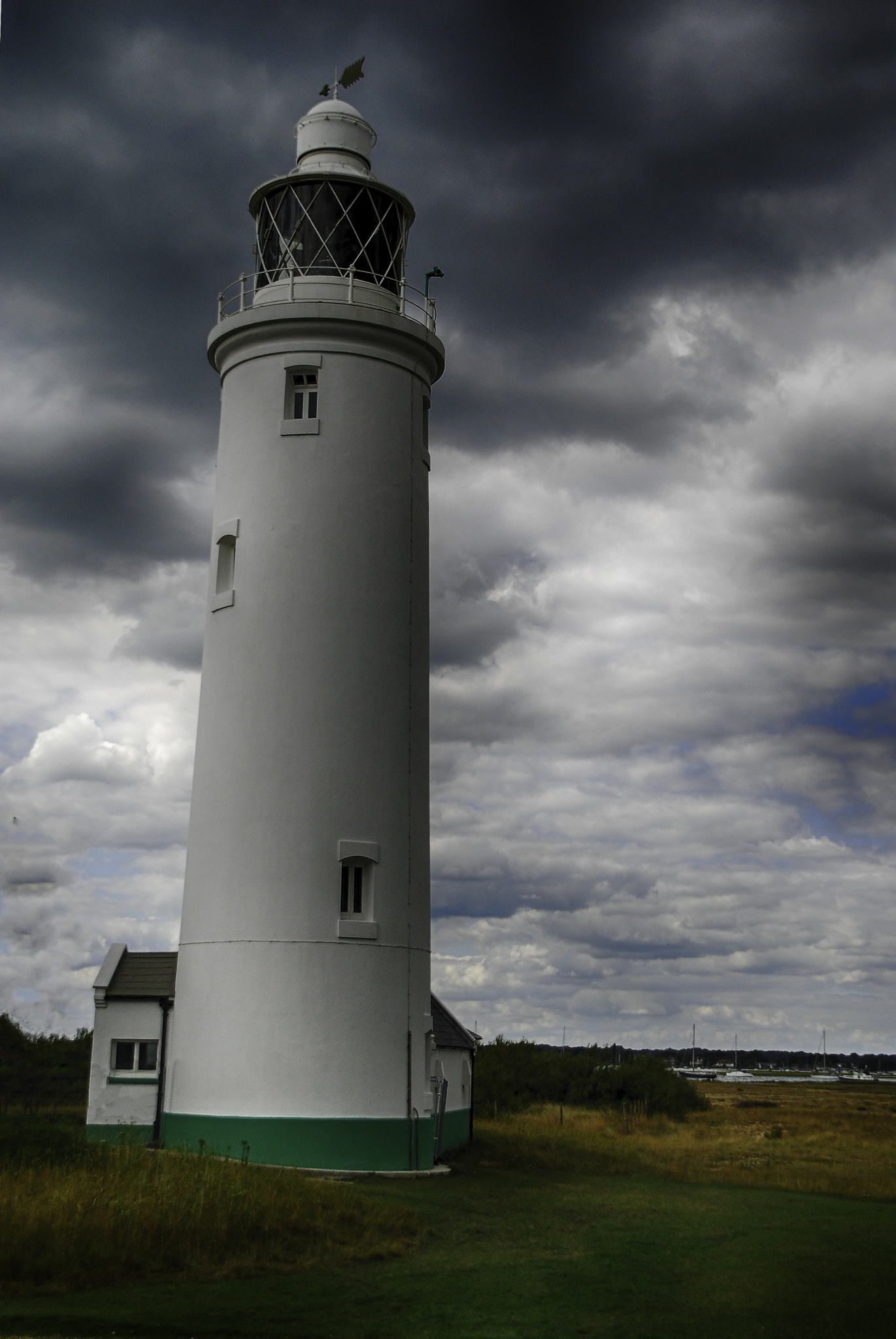 Nikon D80 + Sigma 18-200mm F3.5-6.3 DC sample photo. Lighthouse photography