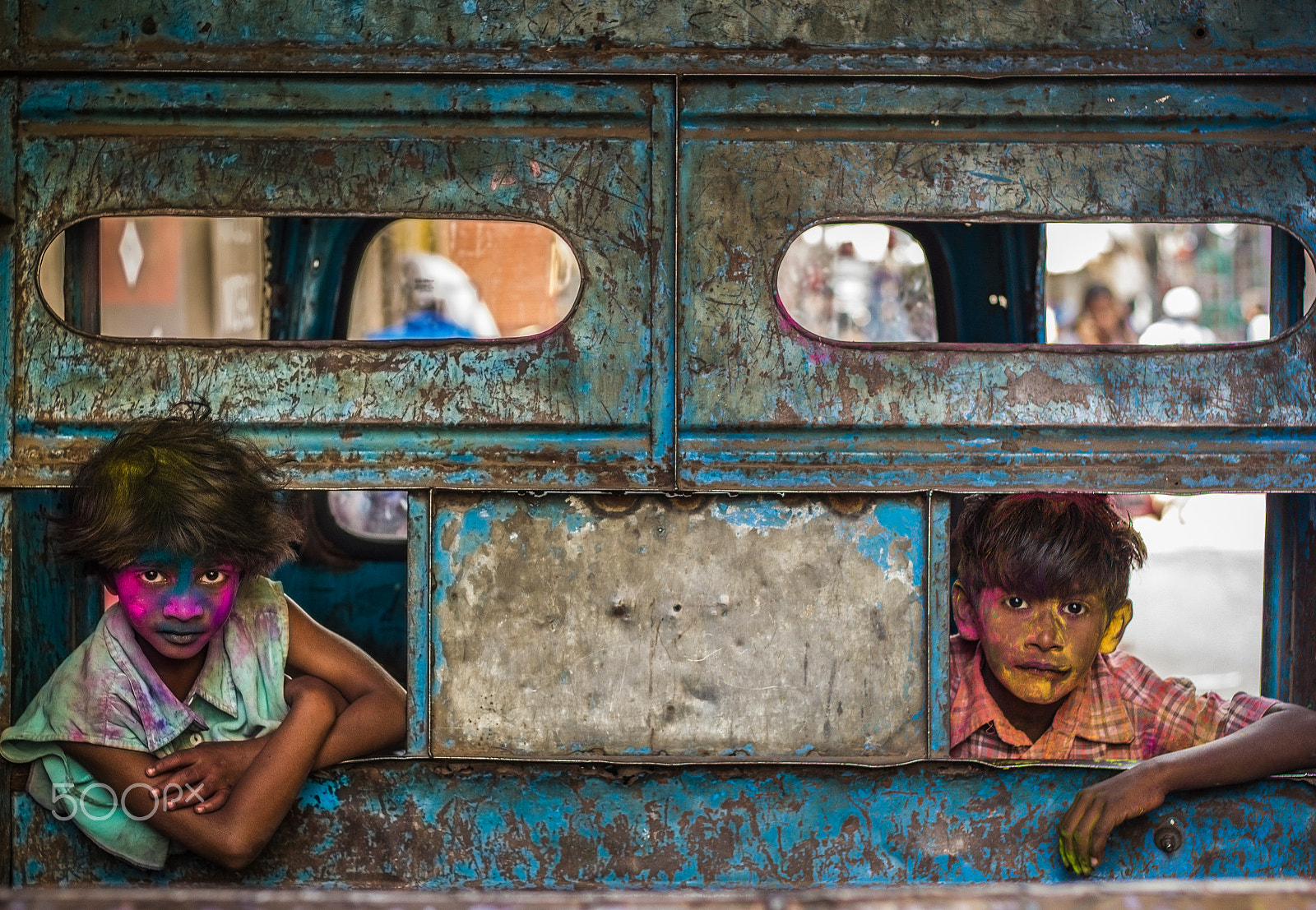 Canon EOS 550D (EOS Rebel T2i / EOS Kiss X4) + Canon EF 50mm F1.8 STM sample photo. Two holi kids... photography