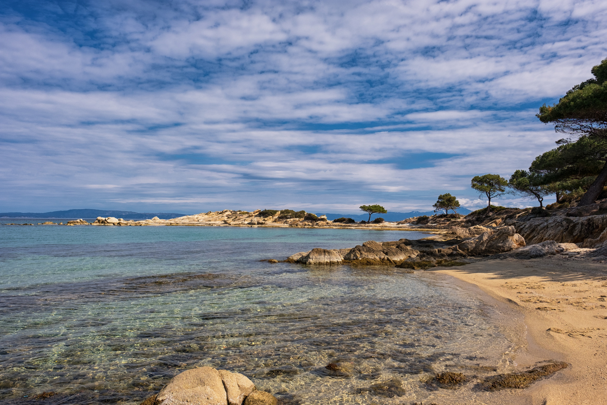 Fujifilm X-Pro2 + Fujifilm XF 16mm F1.4 R WR sample photo. Vourvourou beach photography