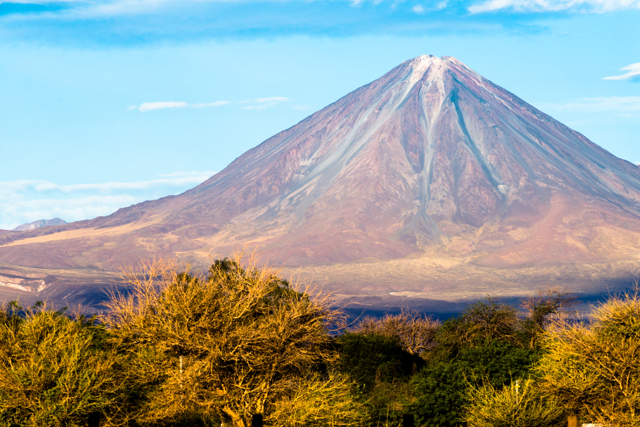 AF Nikkor 70-210mm f/4-5.6 sample photo. Licancambur volcano photography