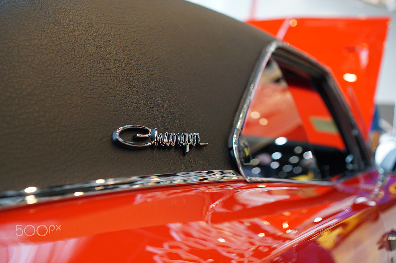 Sony a6000 + Sony E 35mm F1.8 OSS sample photo. Charger photography