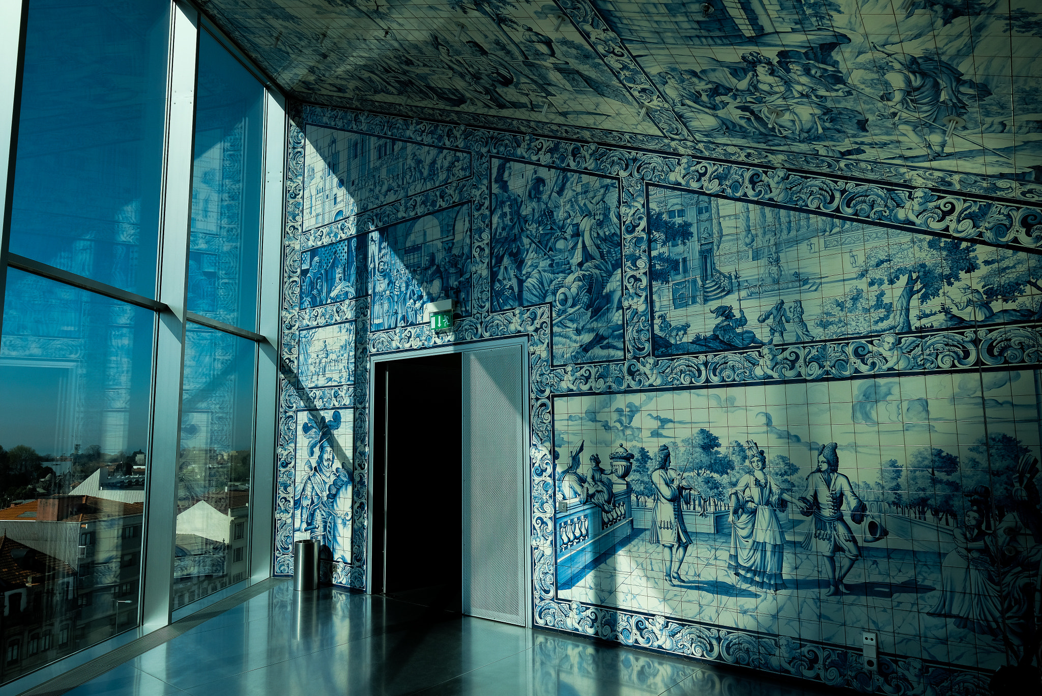 Fujifilm X-T2 + Fujifilm XF 10-24mm F4 R OIS sample photo. Casa da música photography