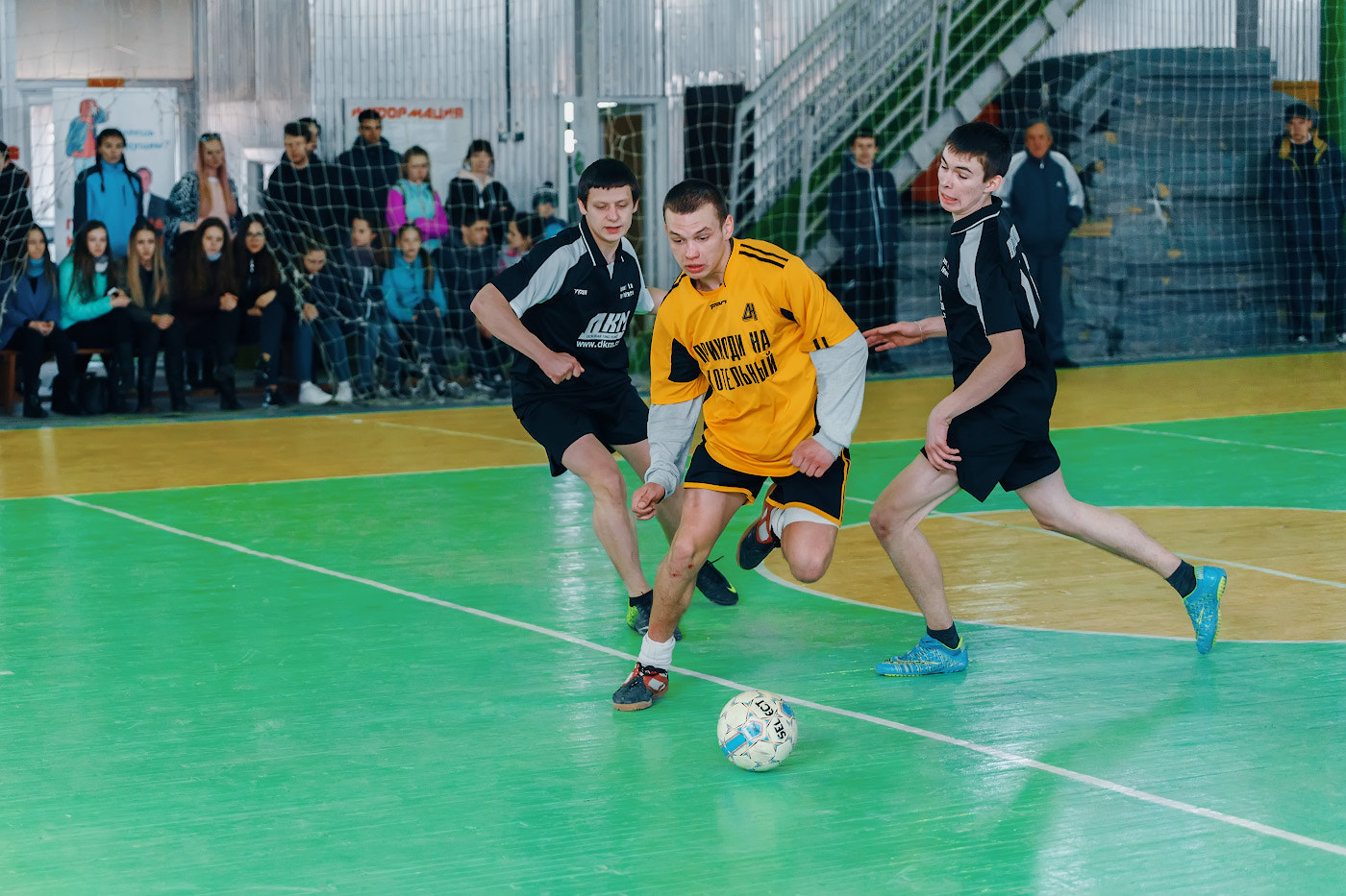 Tamron SP 70-200mm F2.8 Di VC USD sample photo. Futsal. photography