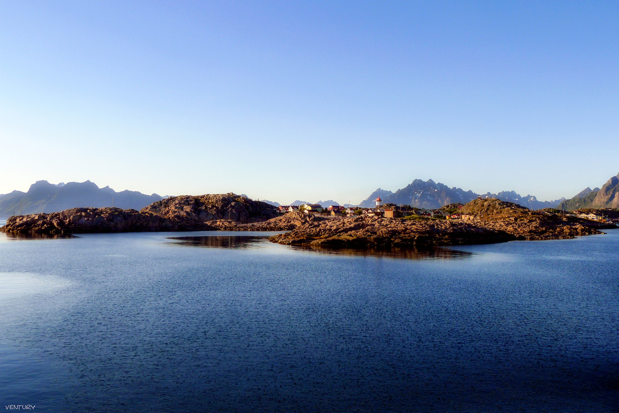 Leica D-LUX 5 sample photo. Lofoten in its purest form photography