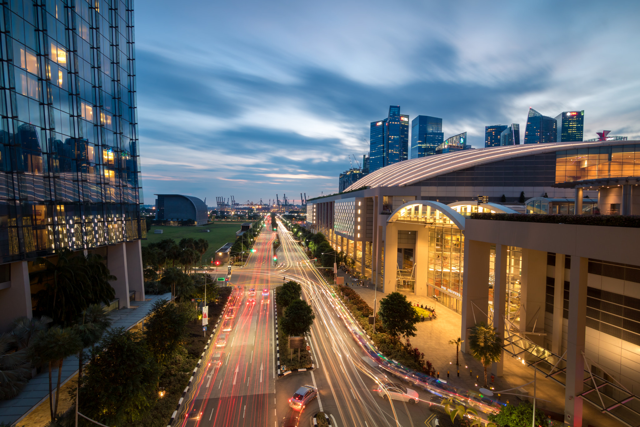 Canon EOS 750D (EOS Rebel T6i / EOS Kiss X8i) sample photo. Marina bay sands photography