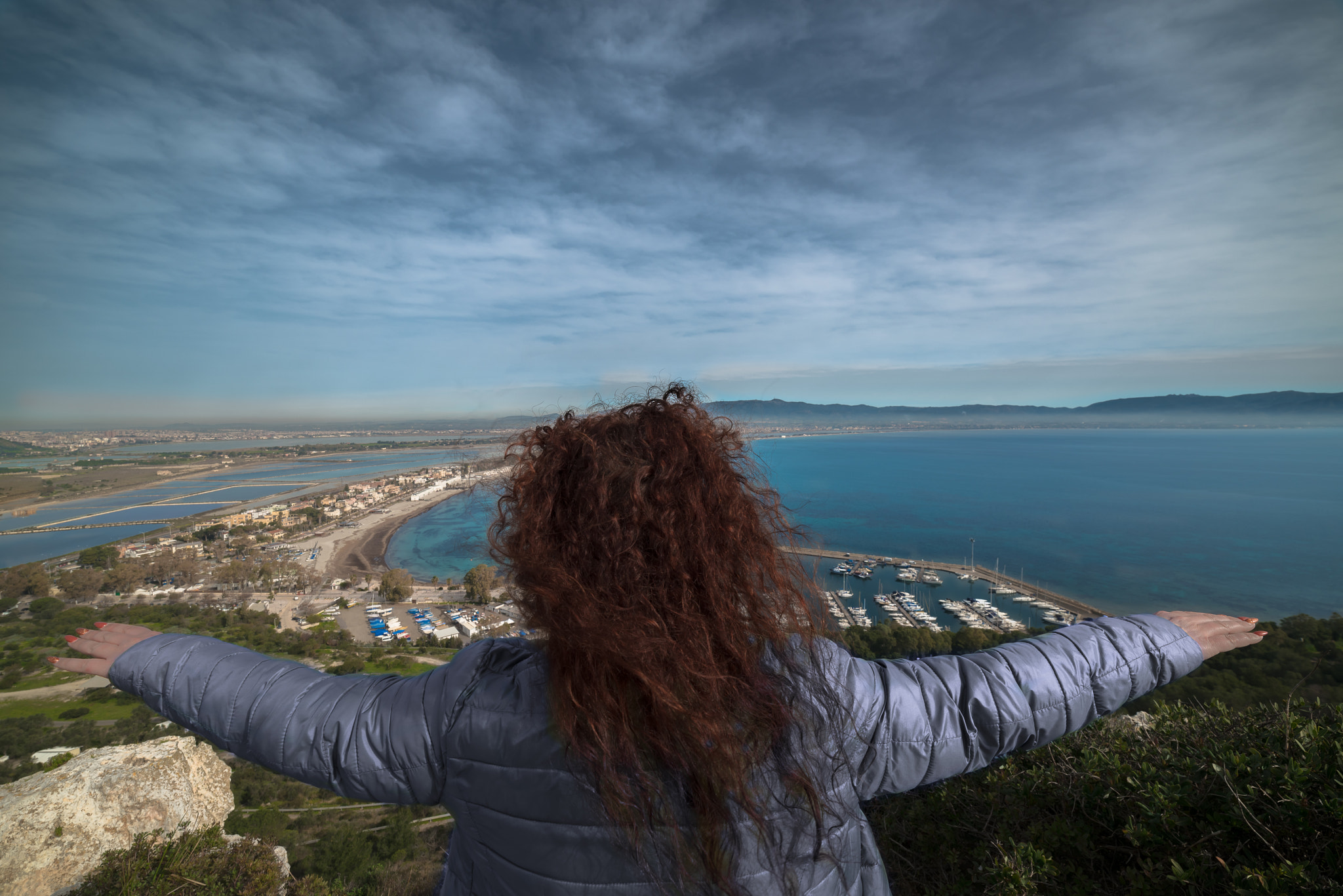 Samyang 14mm F2.8 ED AS IF UMC sample photo. Cagliari hug photography