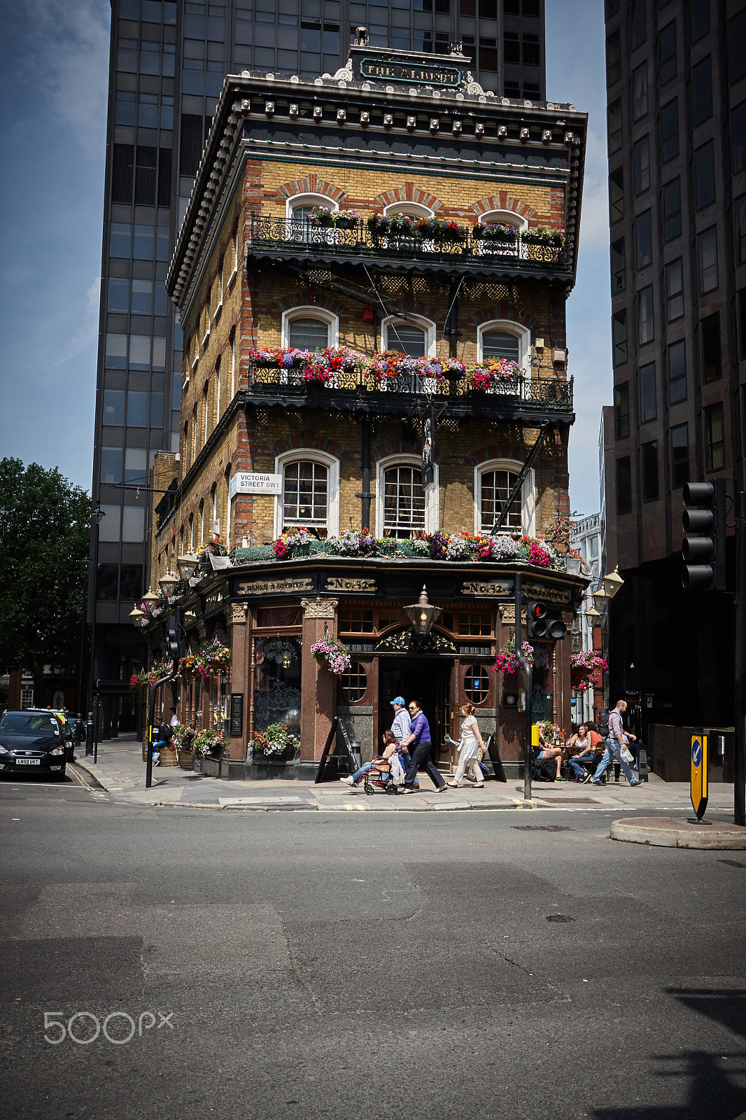 Canon EF-S 10-22mm F3.5-4.5 USM sample photo. Img. old house photography