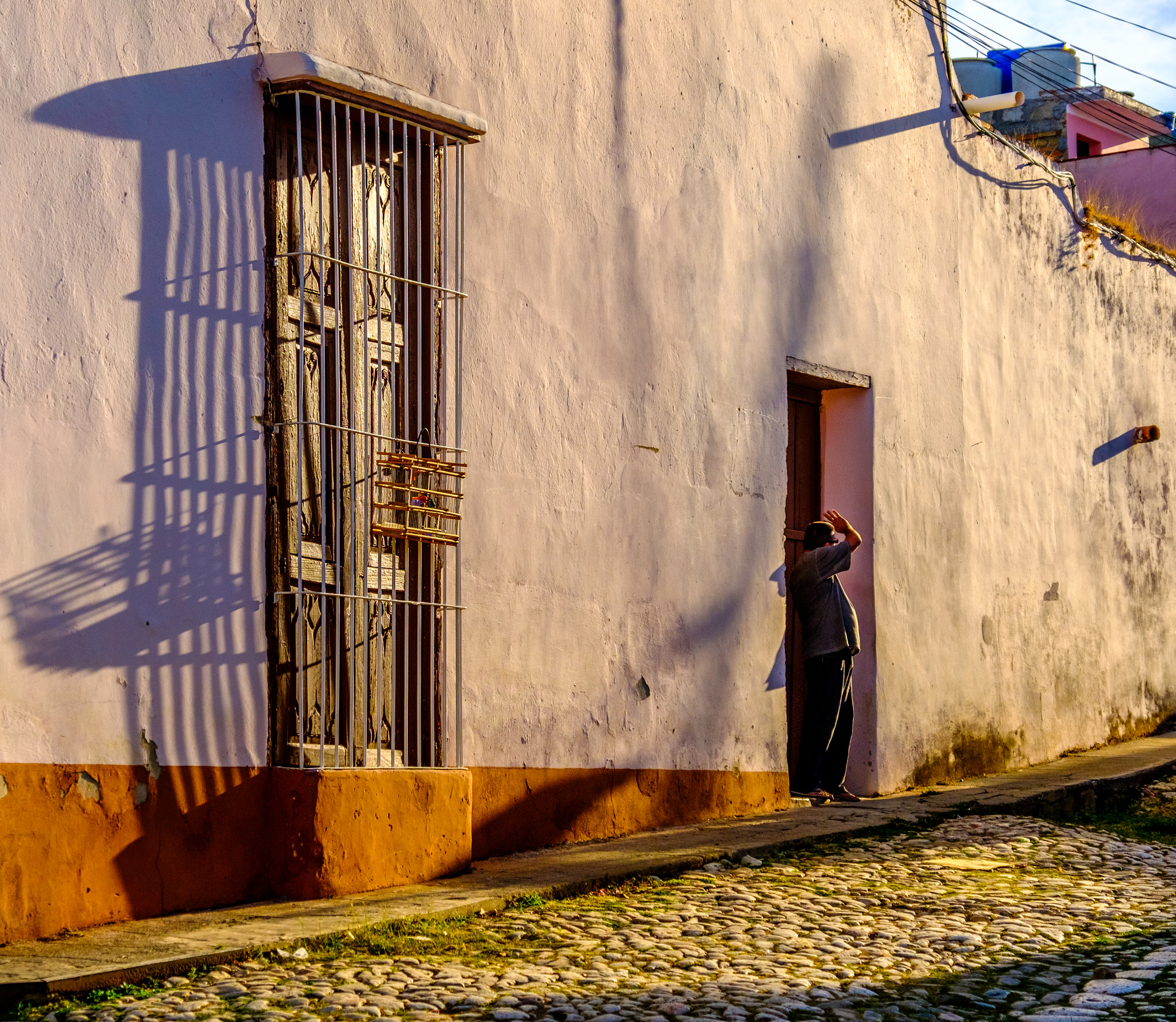 Fujifilm X-T2 sample photo. Cuba morning sun light photography