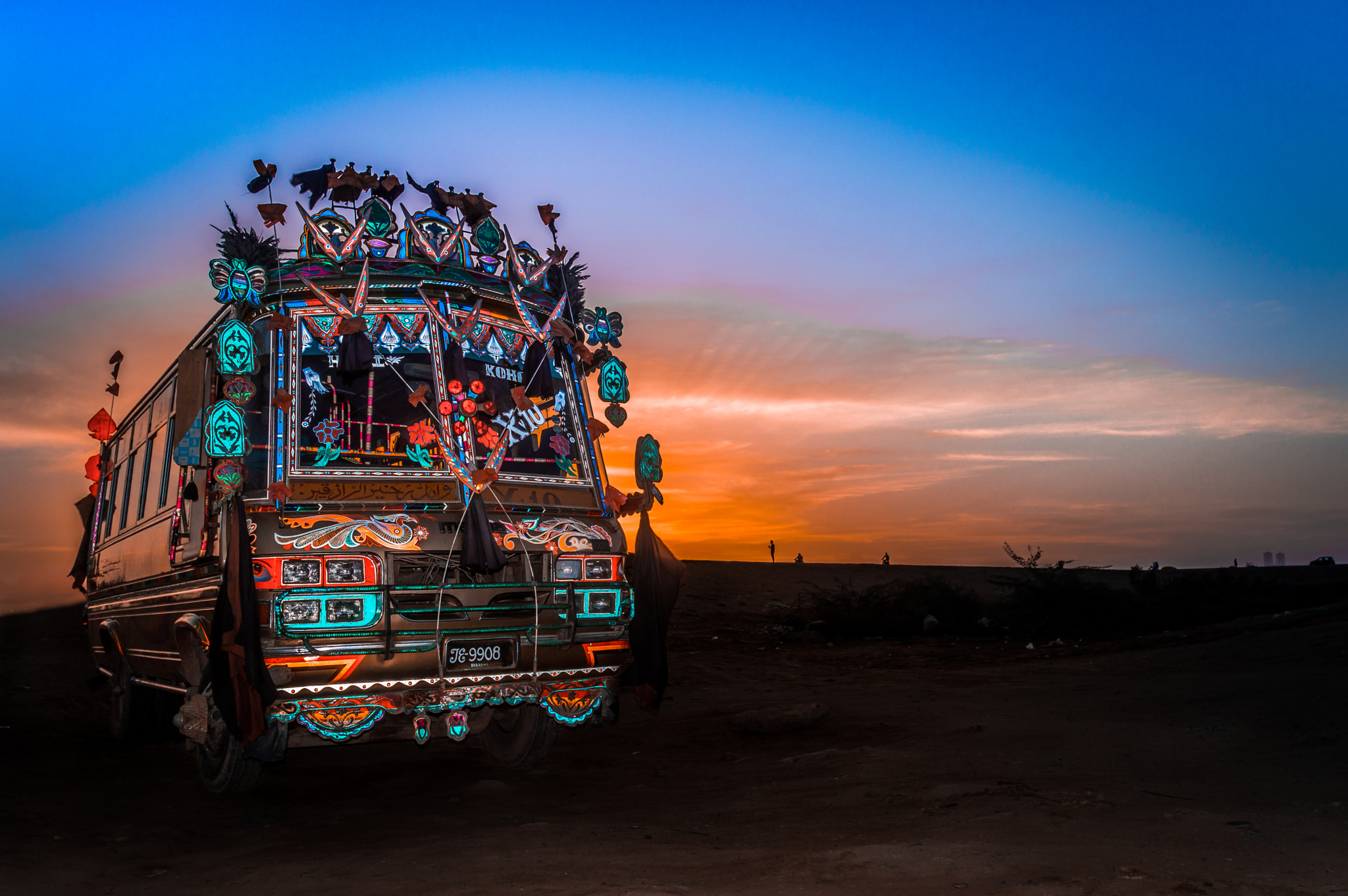 Nikon D3200 sample photo. Bus (culture of pakistan) photography