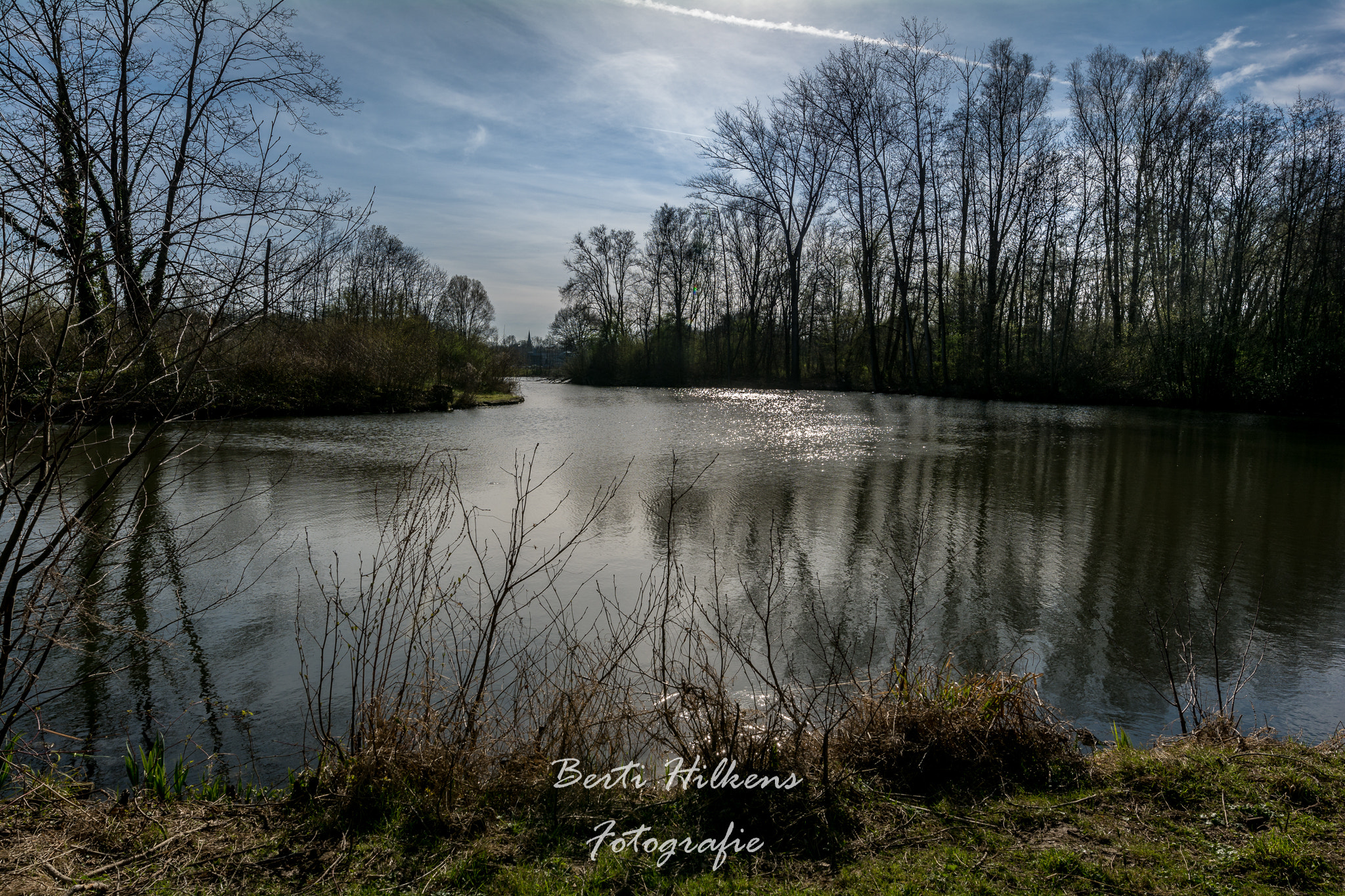 Nikon D7100 + Tamron SP 15-30mm F2.8 Di VC USD sample photo. Sunshine on the water photography