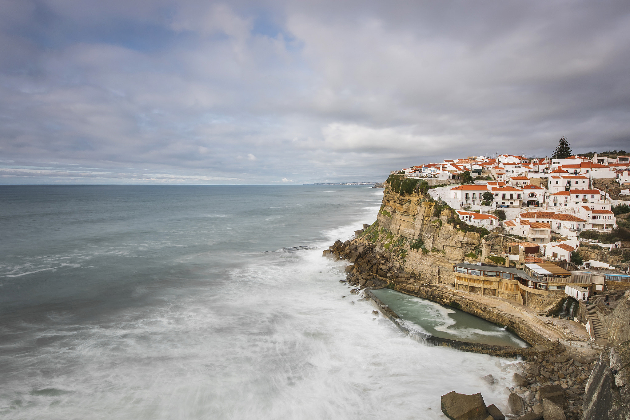 Sigma 10-20mm F4-5.6 EX DC HSM sample photo. Azenhas do mar photography