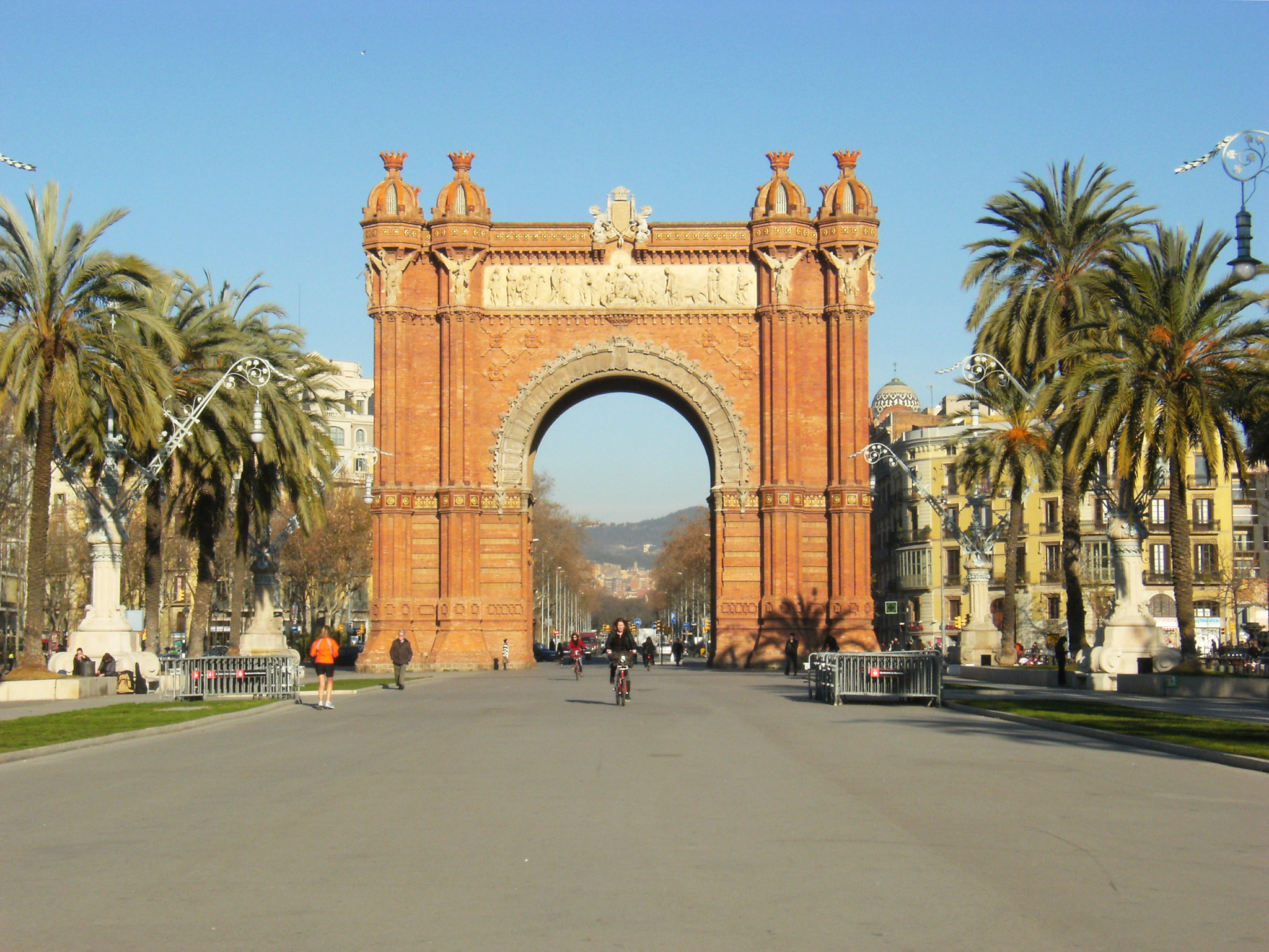 Fujifilm FinePix F480 sample photo. Arc de triomf photography