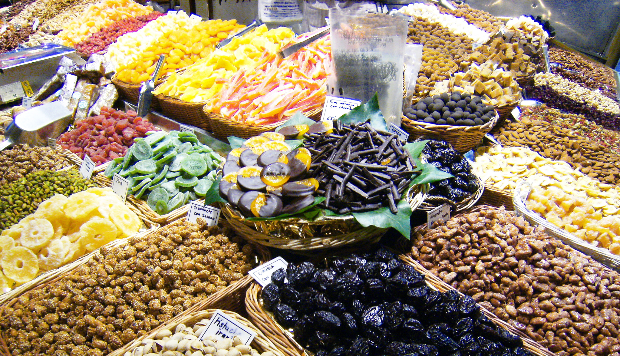 Fujifilm FinePix F480 sample photo. Food market photography