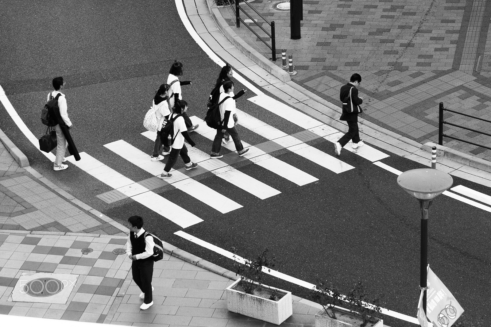 Canon EF-S 55-250mm F4-5.6 IS sample photo. People crossing photography